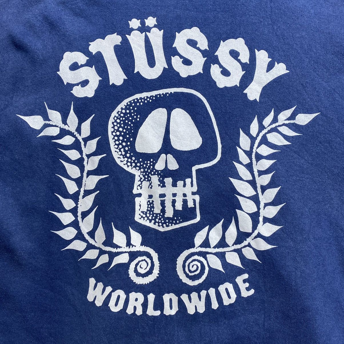 Stussy Vintage Stussy Worldwide Sun Faded Blue Skull Hoodie Size US XL / EU 56 / 4 - 13 Thumbnail