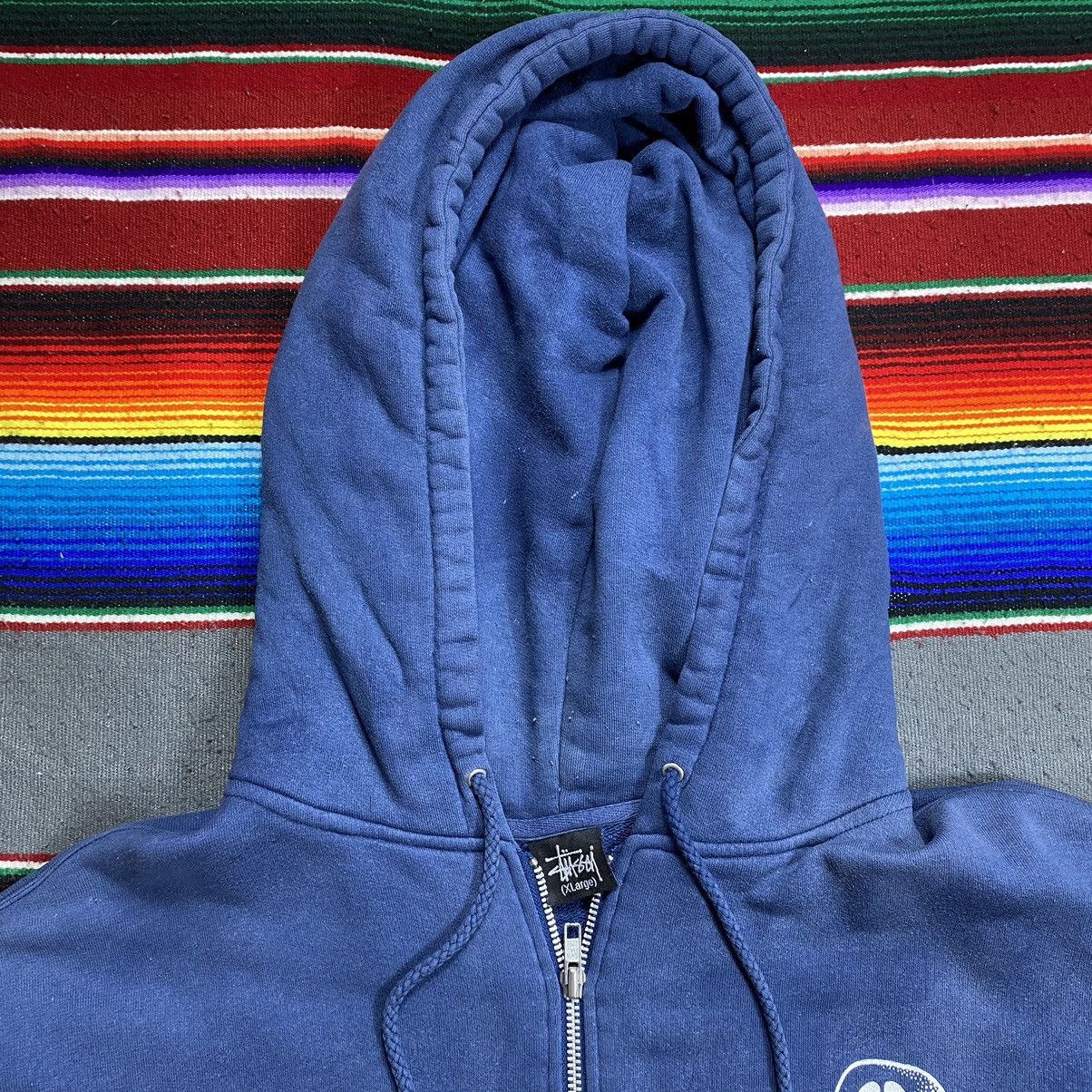 Stussy Vintage Stussy Worldwide Sun Faded Blue Skull Hoodie Size US XL / EU 56 / 4 - 3 Thumbnail