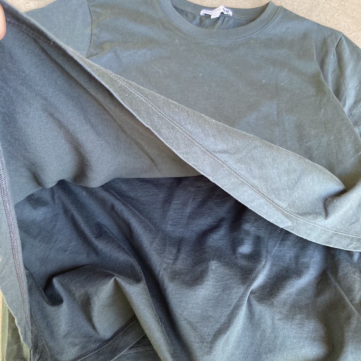 20471120 × JW Anderson JW Anderson x Uniqlo Plain T-Shirt Size L / US 10 / IT 46 - 2 Thumbnail