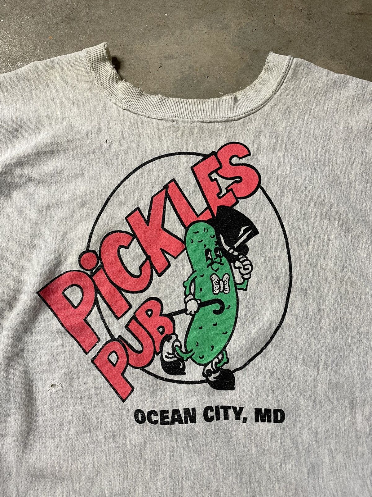 Vintage Rare Vintage Pickles Pub Sweatshirt Size US L / EU 52-54 / 3 - 7 Thumbnail