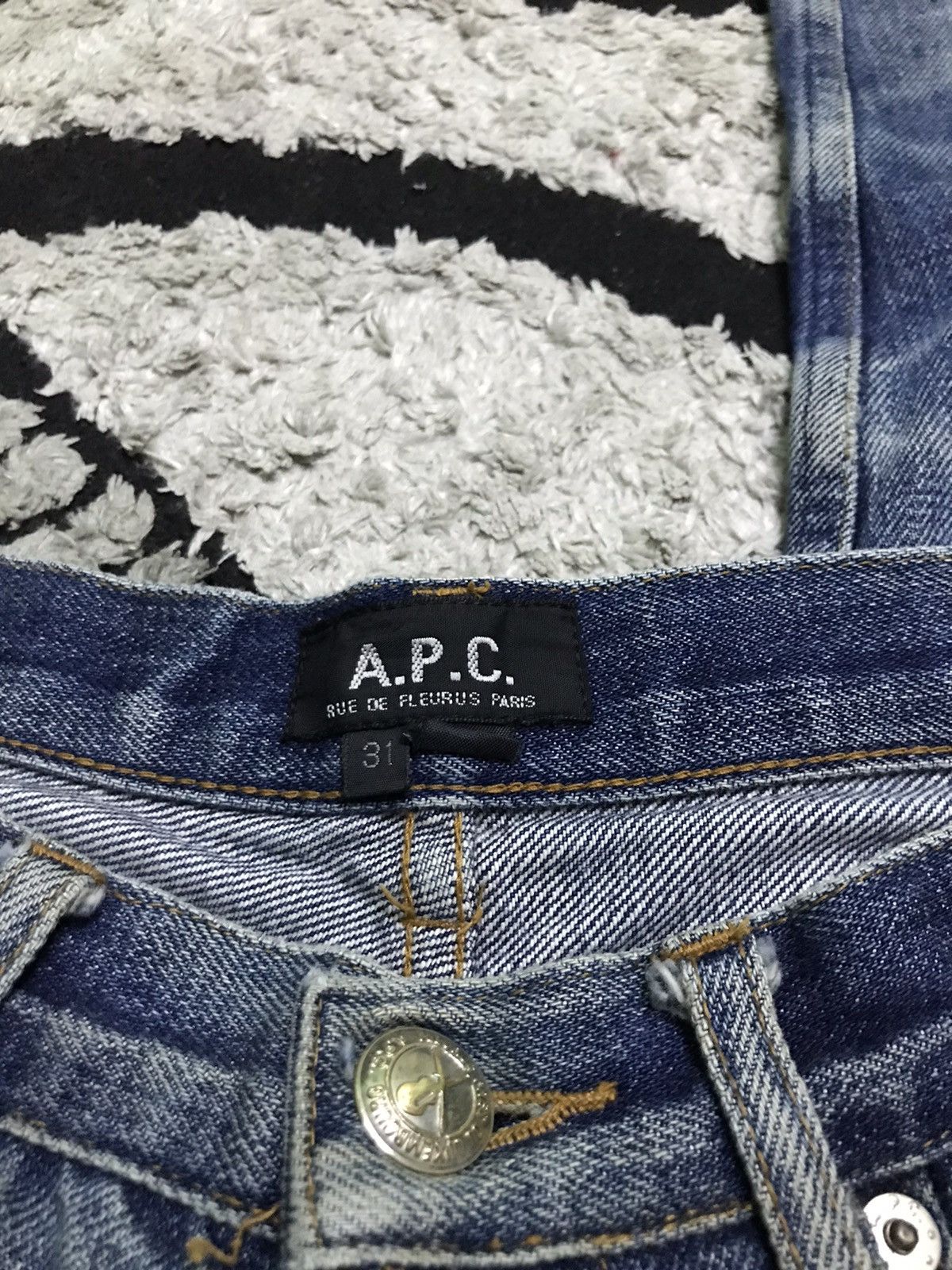 A.P.C. Vintage A.P.C selvedge distressed denim jeans Size US 28 / EU 44 - 4 Thumbnail