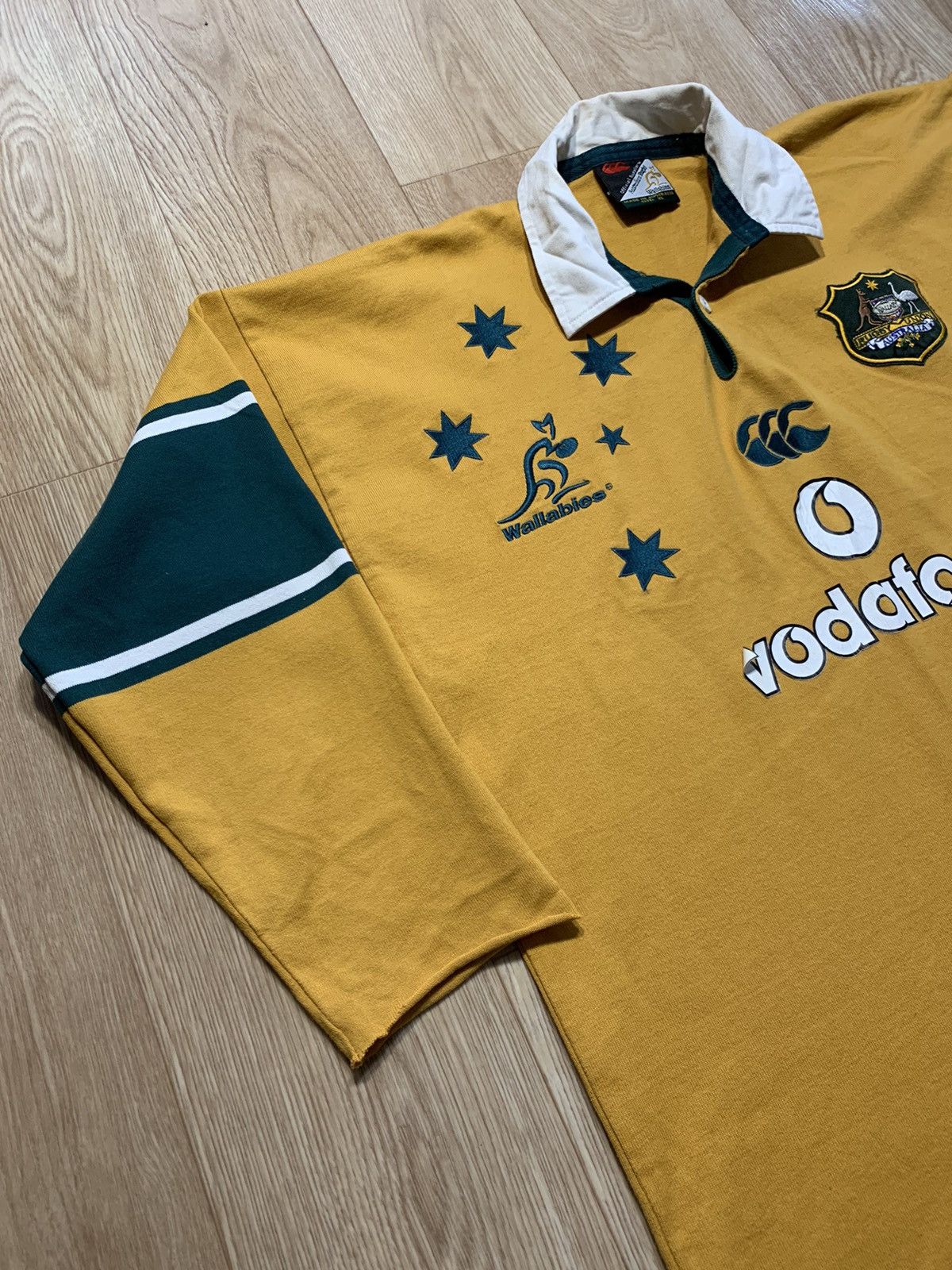 Canterbury of New Zealand Vintage Canterbury Wallabies Vodafone Australia Rugby Size US XL / EU 56 / 4 - 3 Thumbnail