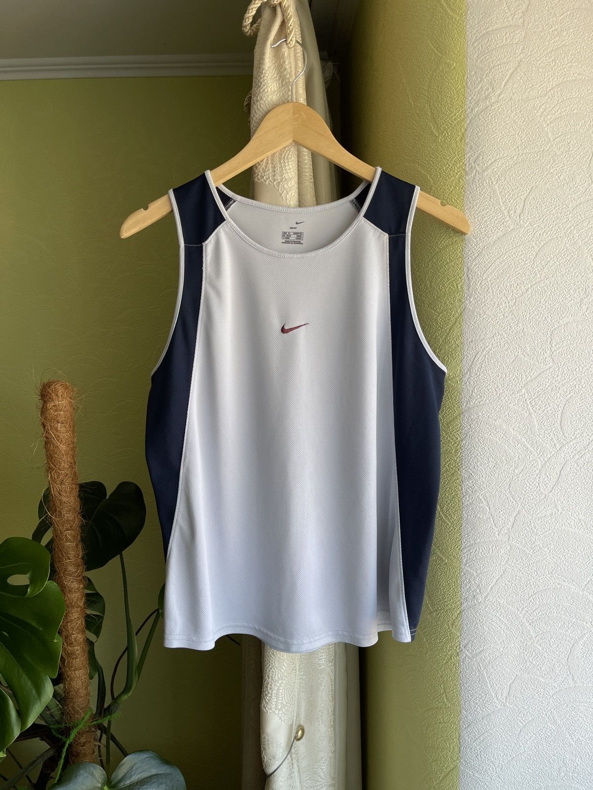 Vtg 80s NIKE Silver Tag Size XL Blue Tank Top USA Made