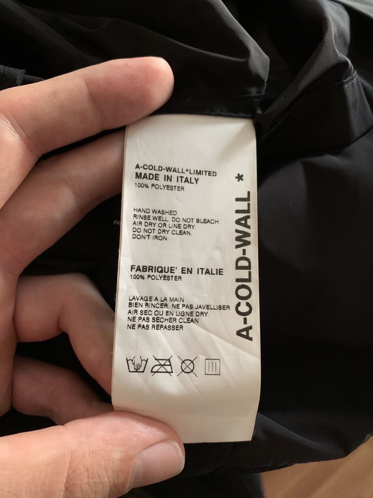 A-COLD-WALL* A-COLD-WALL* SS19 QUARTER ZIP PIPING OVERSHIRT ASYMMETRIC Size US M / EU 48-50 / 2 - 6 Thumbnail
