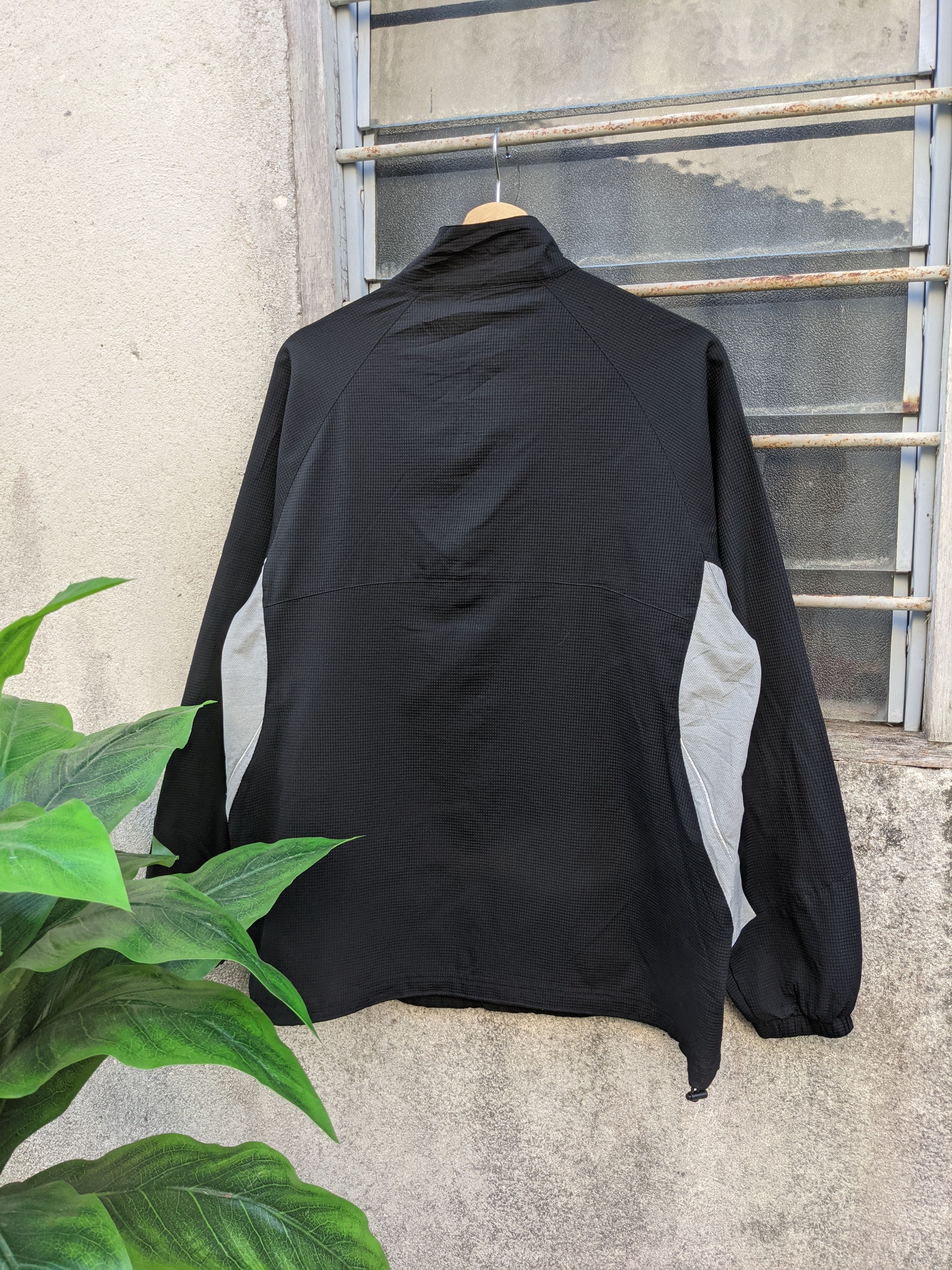Champion Vintage Champion Embroidery Drawstring Jacket Size US L / EU 52-54 / 3 - 2 Thumbnail