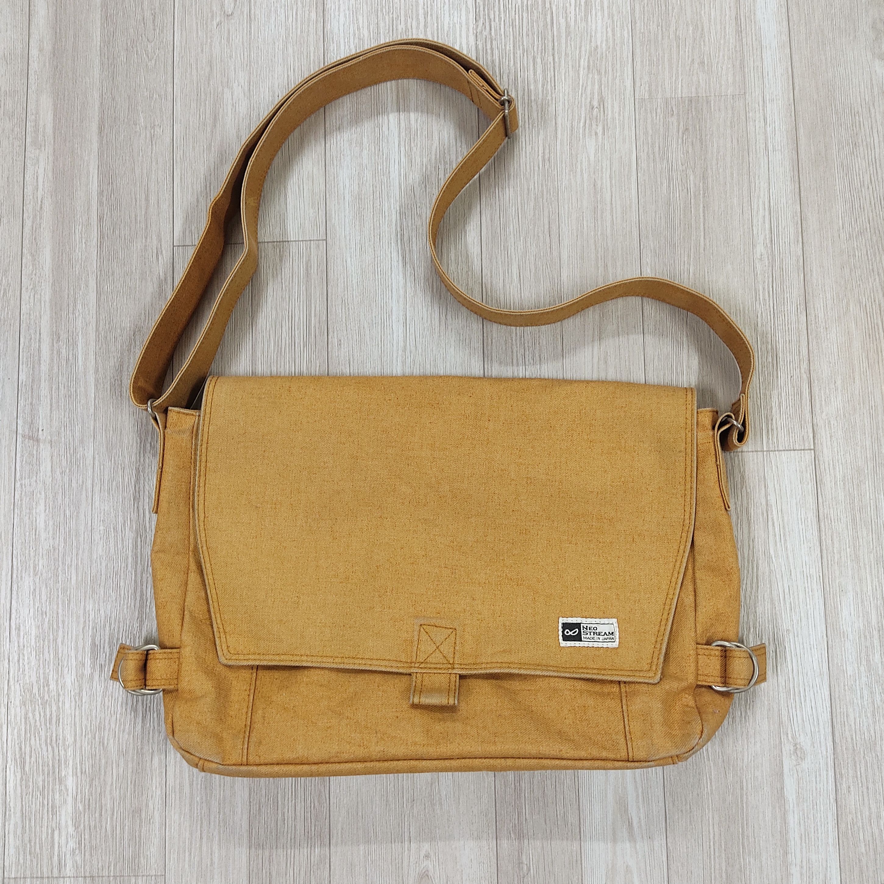 20471120 NEO STREAM Canvas Classic Messenger Bag Size ONE SIZE - 2 Thumbnail