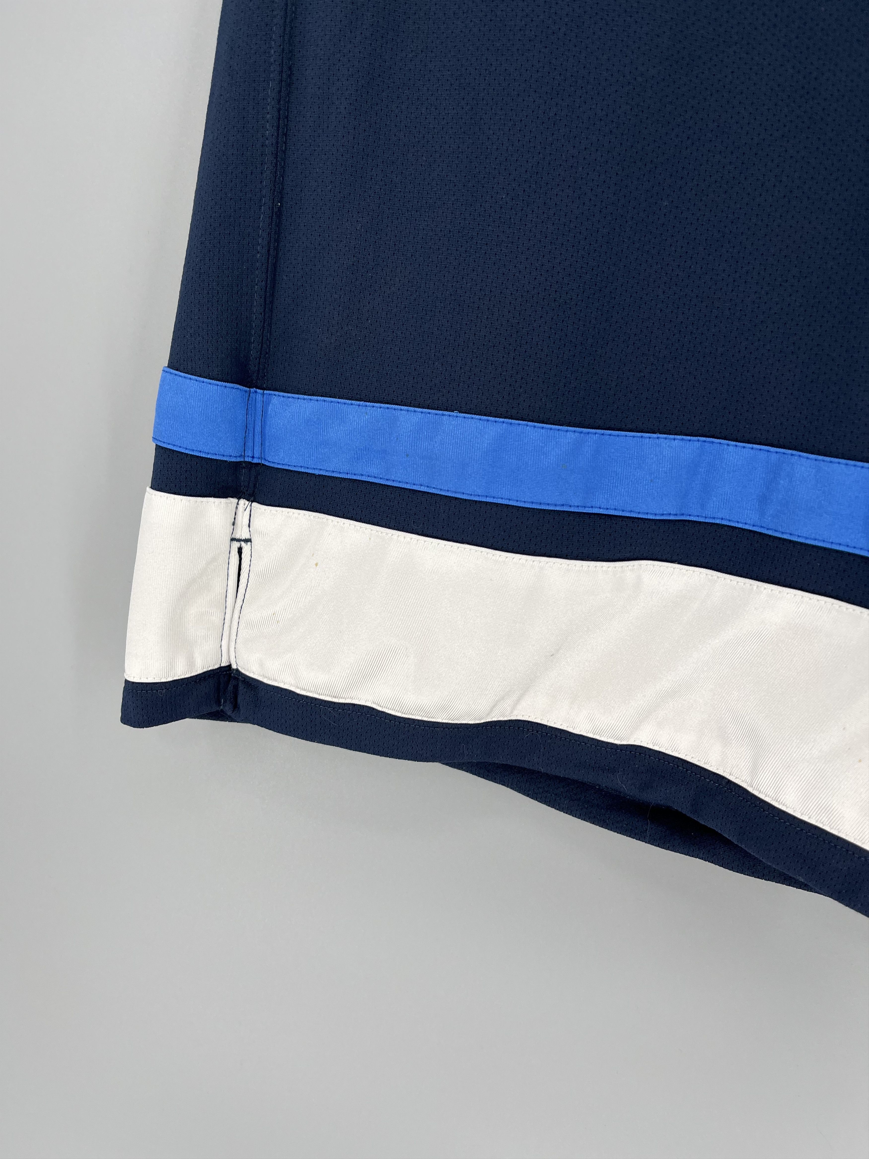 NBA Vintage Shorts Nike NBA 90s swoosh logo shorts streetwear Size US 34 / EU 50 - 5 Thumbnail