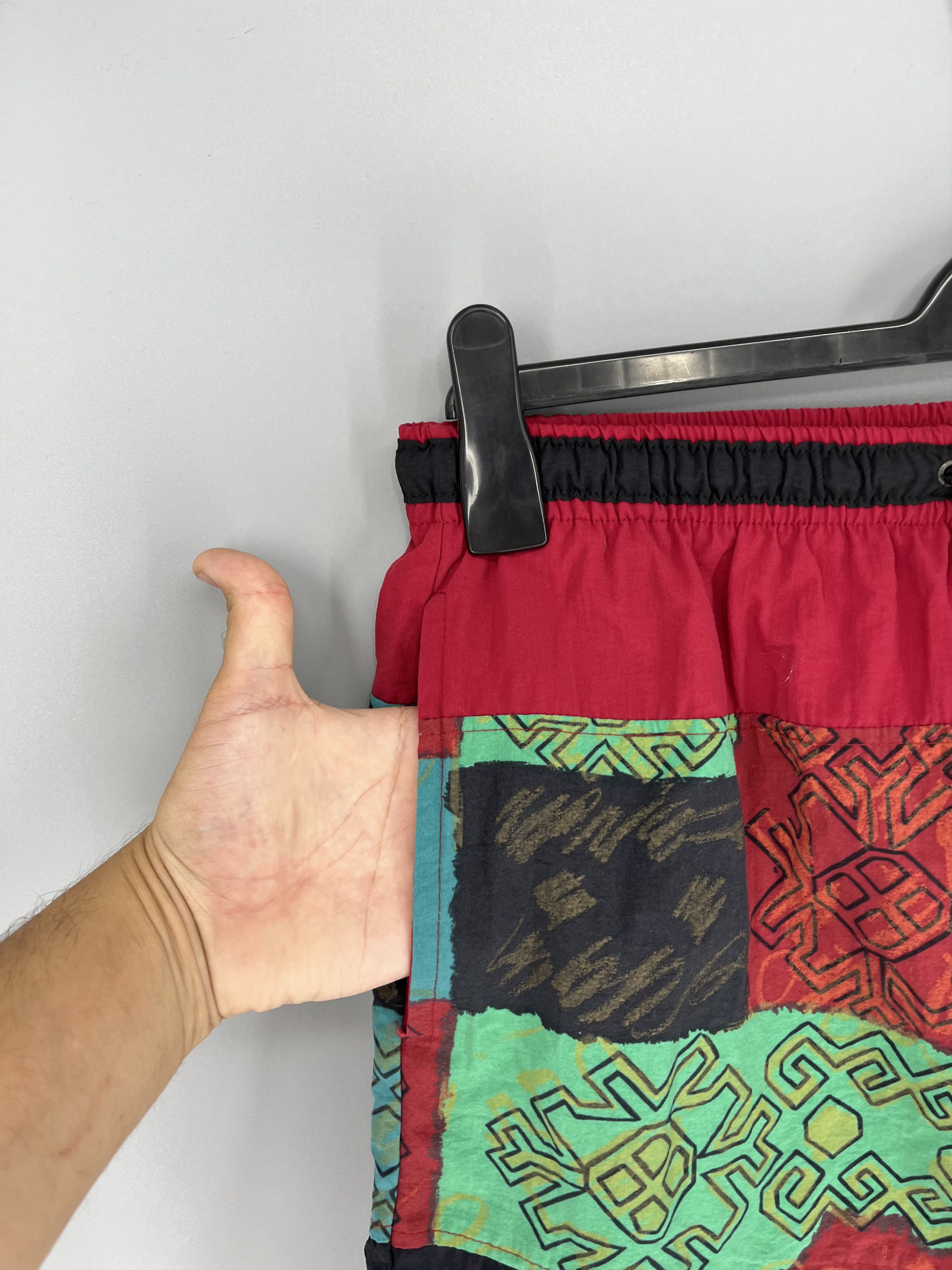 Vintage Vintage Y2K Art Streetwear Hawaiian Shorts Fashion Grailed Size US 32 / EU 48 - 6 Thumbnail