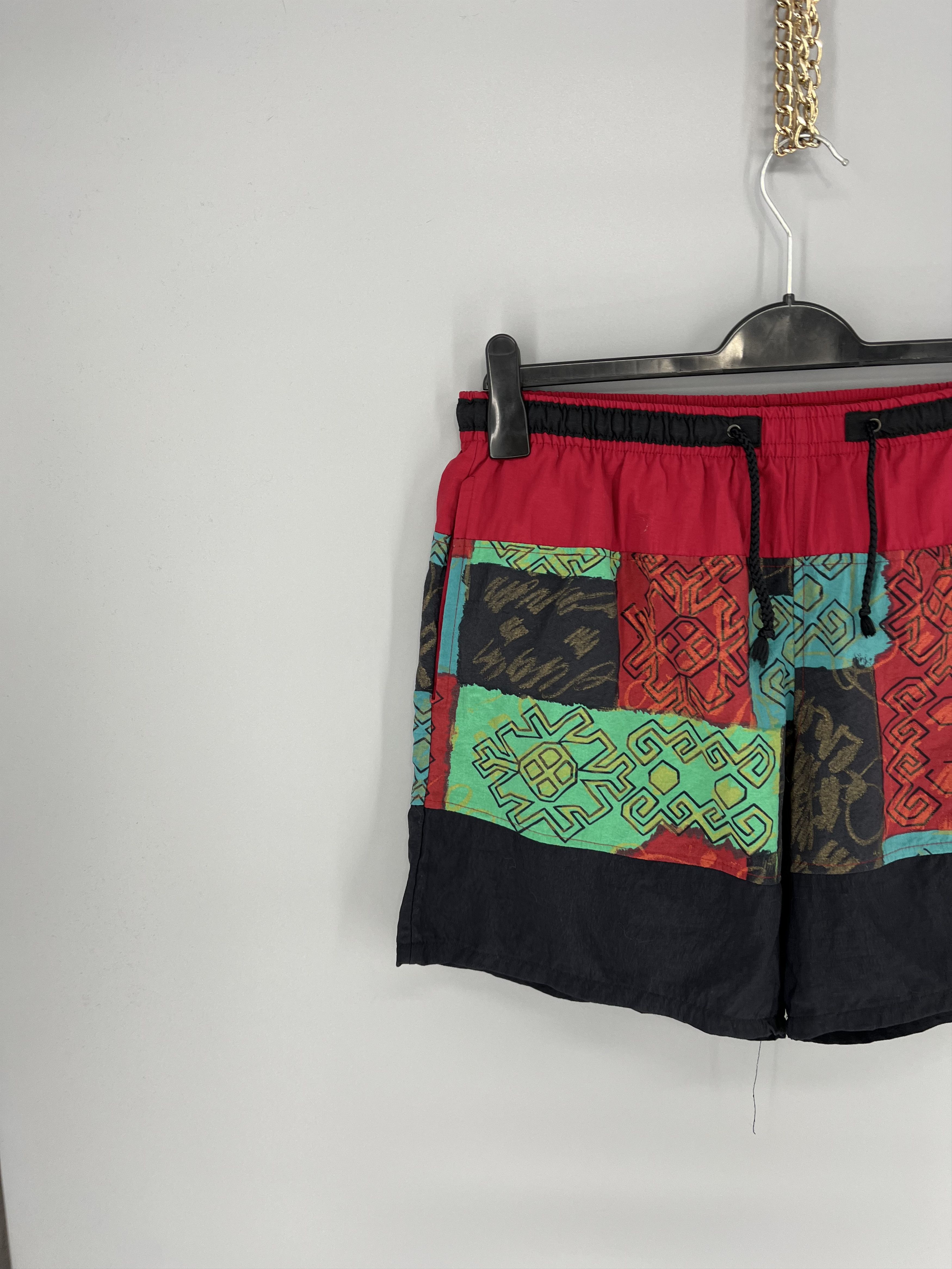Vintage Vintage Y2K Art Streetwear Hawaiian Shorts Fashion Grailed Size US 32 / EU 48 - 2 Thumbnail