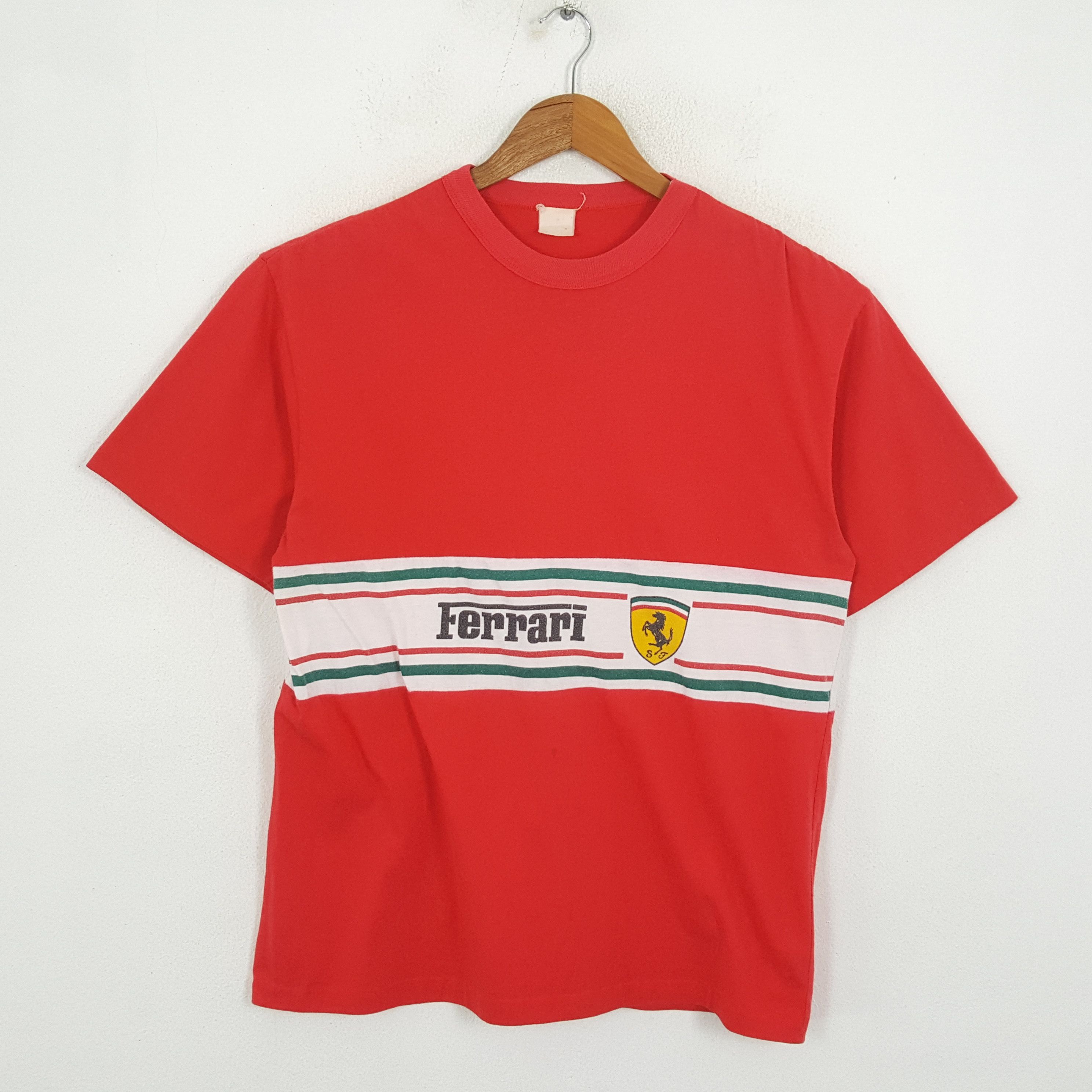Vintage 90's FERRARI Formula One Racing Motorsport T-Shirts