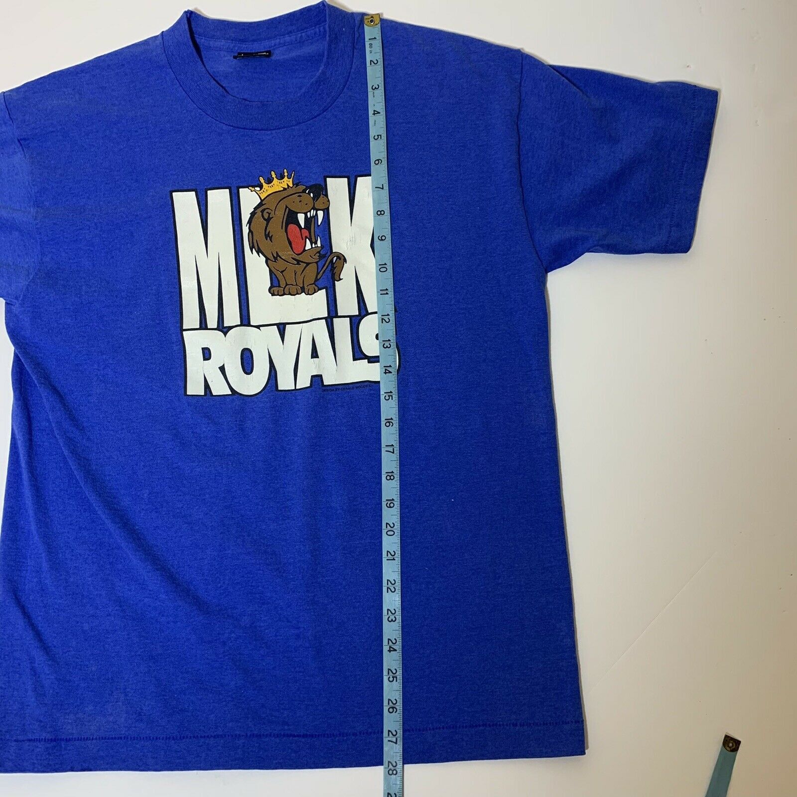 Vintage Vintage 90s MLK Royals Martin Luther King Jr T-Shirt Size US M / EU 48-50 / 2 - 8 Thumbnail