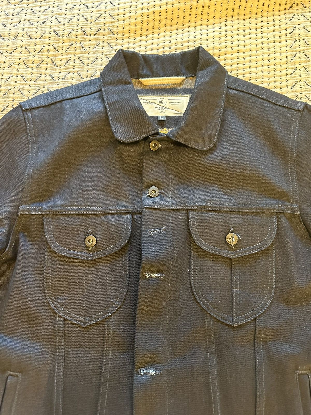 Rogue Territory Type III Trucker Jacket // Double Indigo Slub Blanket Lined Size US L / EU 52-54 / 3 - 3 Thumbnail
