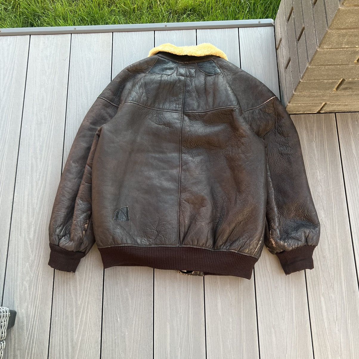 Vintage Vintage B-6 USAAF Military Shearling Sheepskin Flight Jacket Size US L / EU 52-54 / 3 - 12 Thumbnail