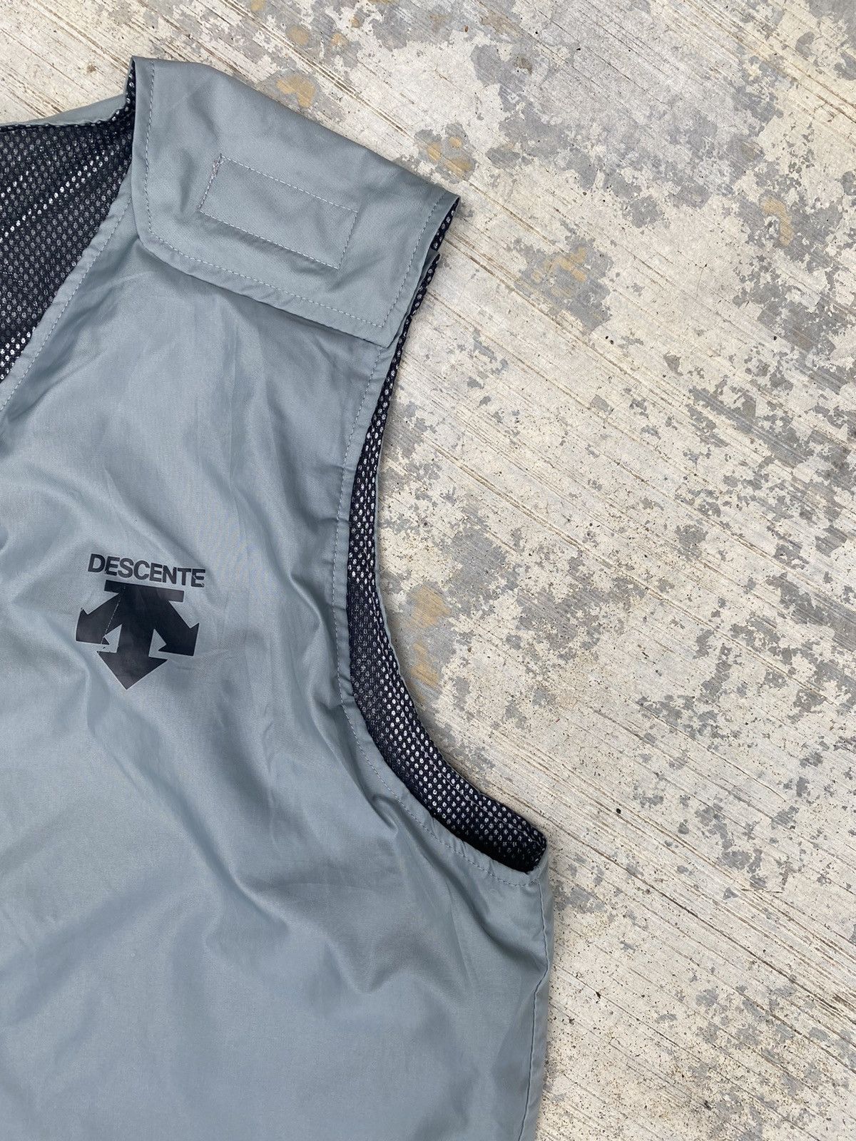 Descente × Japanese Brand Descente Golf Collection Nylon Vest Size US M / EU 48-50 / 2 - 5 Thumbnail