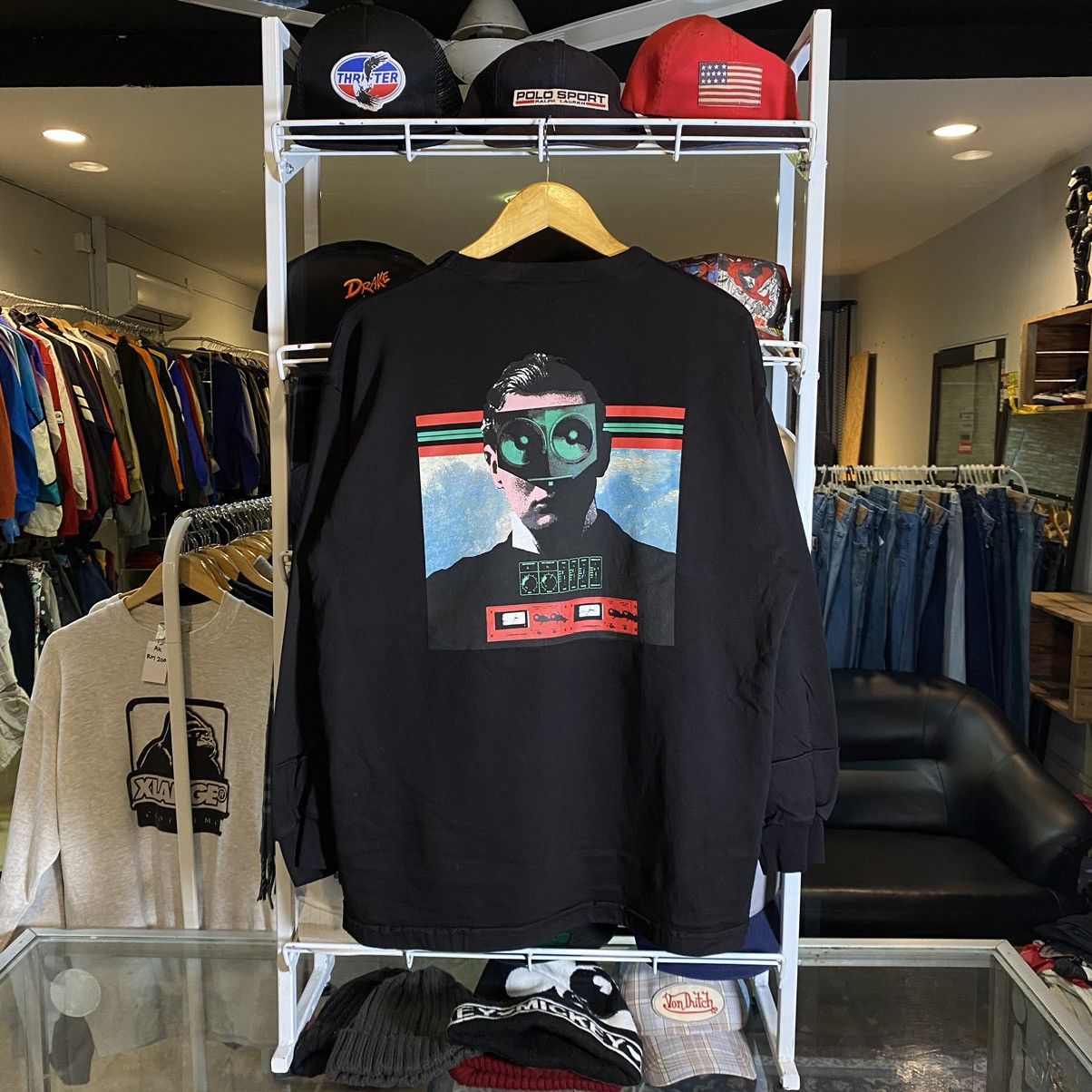 Jun Takahashi × Undercover Undercover Heavy Weight Long Sleeve Tee Black for GU Size US L / EU 52-54 / 3 - 1 Thumbnail