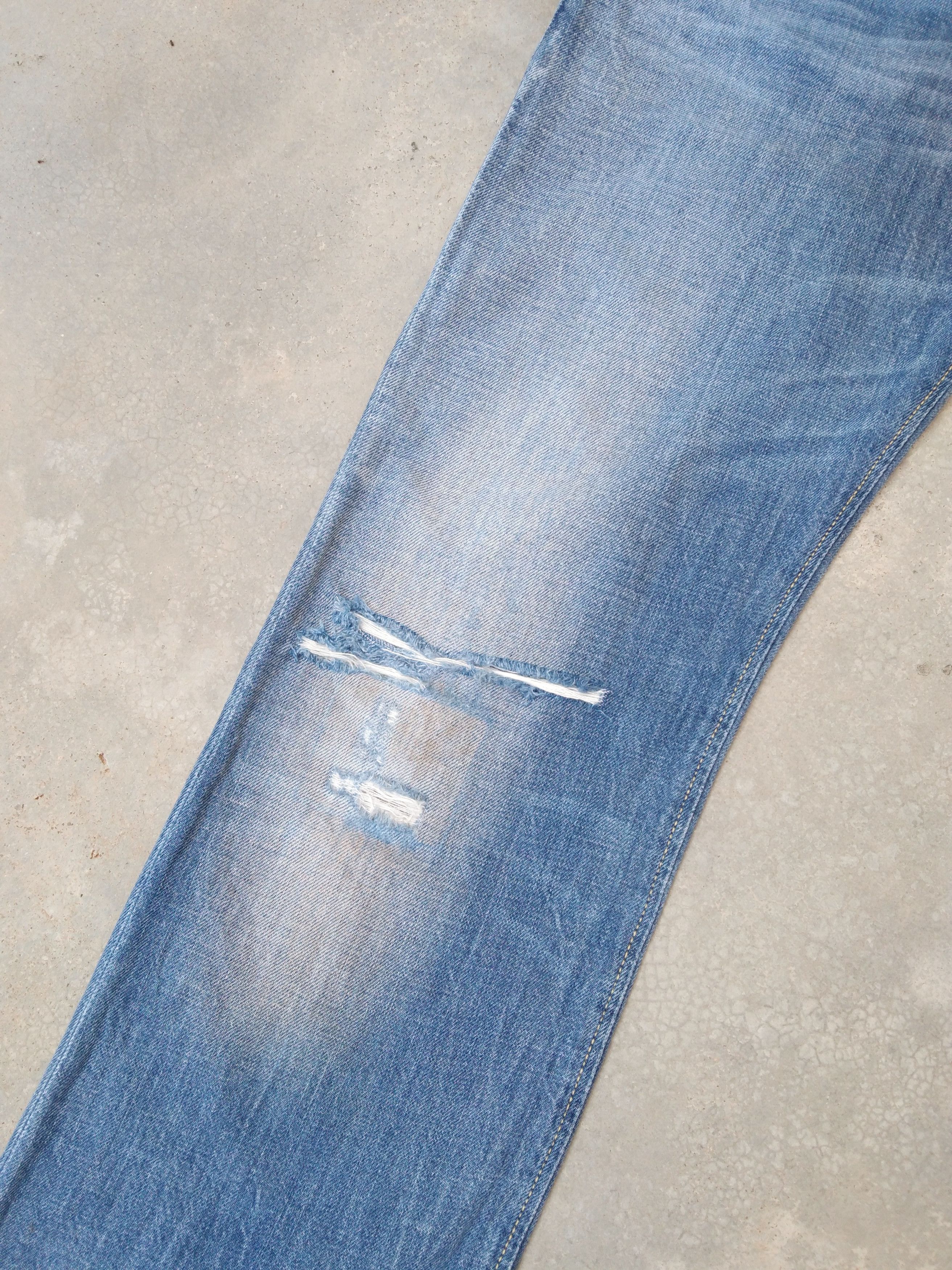 Diesel Vintage Distressed Diesel Industry Boot Cut Jeans 28x30 Size US 28 / EU 44 - 5 Thumbnail