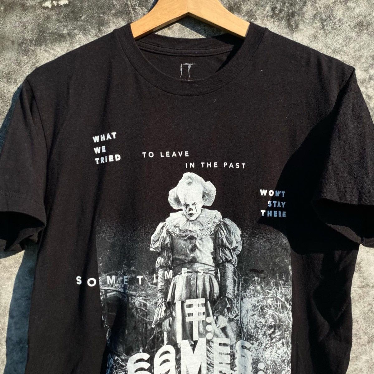 Other It (The Movie) Official Site (DDP / No Import Fees) Size US M / EU 48-50 / 2 - 2 Thumbnail
