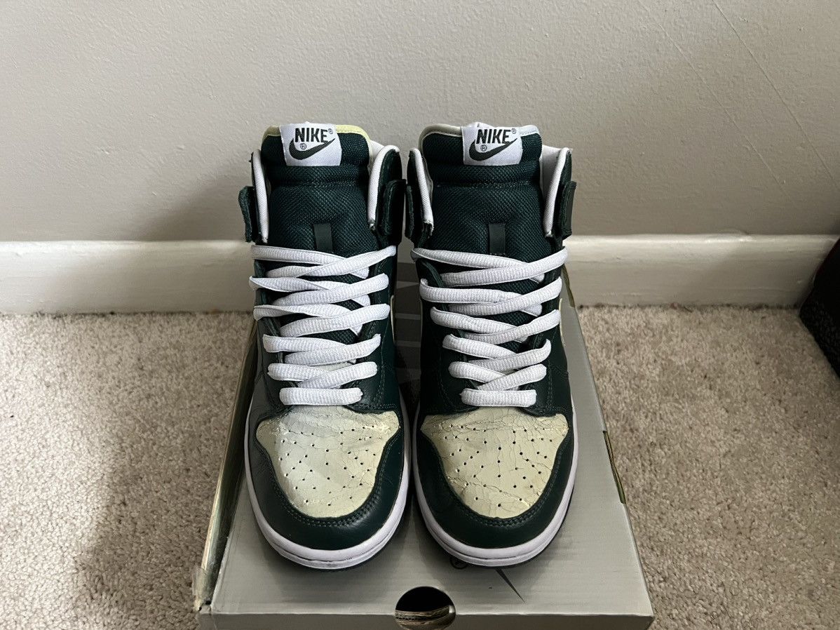 Nike 2004 Nike SB Dunk High Pro Ghost Deep Olive Size 8 305050302 Size US 8 / EU 41 - 2 Thumbnail