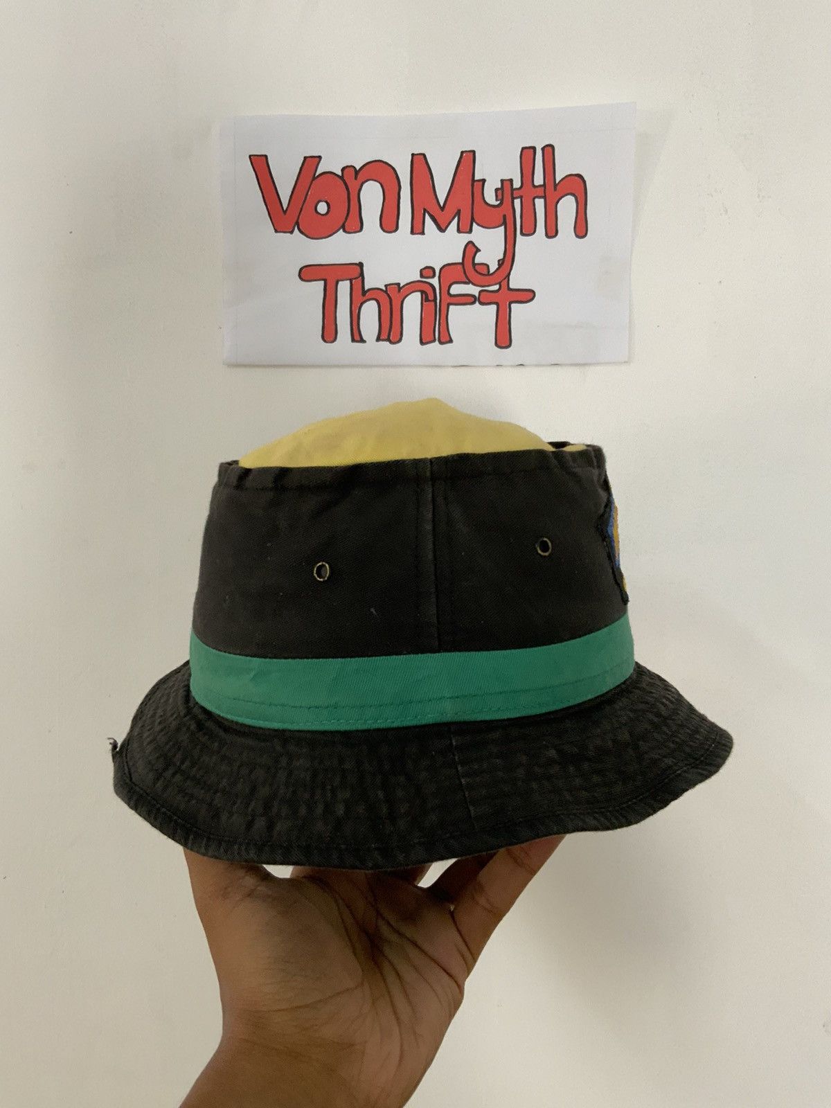 Vintage Vintage Movie World Gold Coast Australia Bucket Hat Size ONE SIZE - 4 Thumbnail