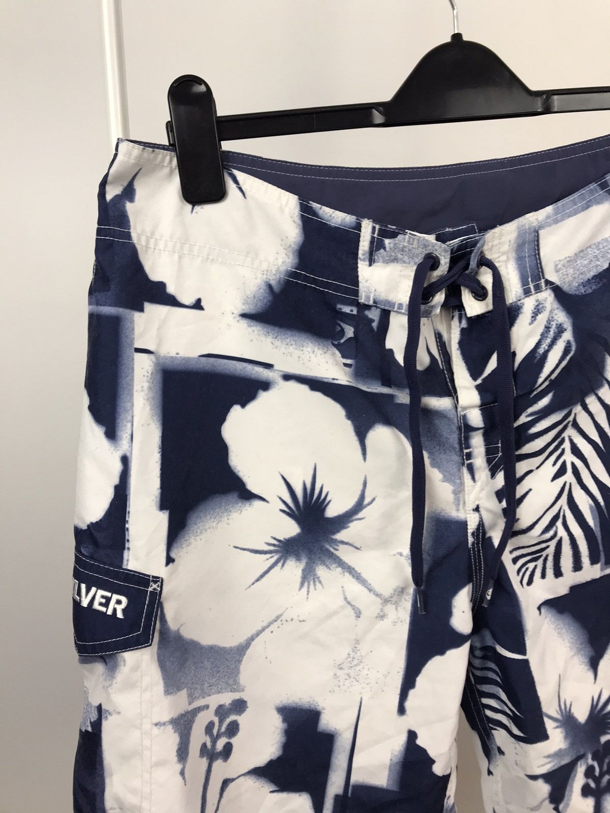 Quiksilver × Vintage Vintage Quiksilver Surf Floral Print Shorts Size US 34 / EU 50 - 2 Thumbnail