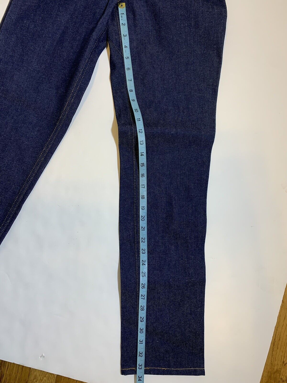 Vintage Diamond Gusset Motorcycle Raw Denim Rigid High Rise Jeans Size 25" / US 0 / IT 36 - 9 Thumbnail