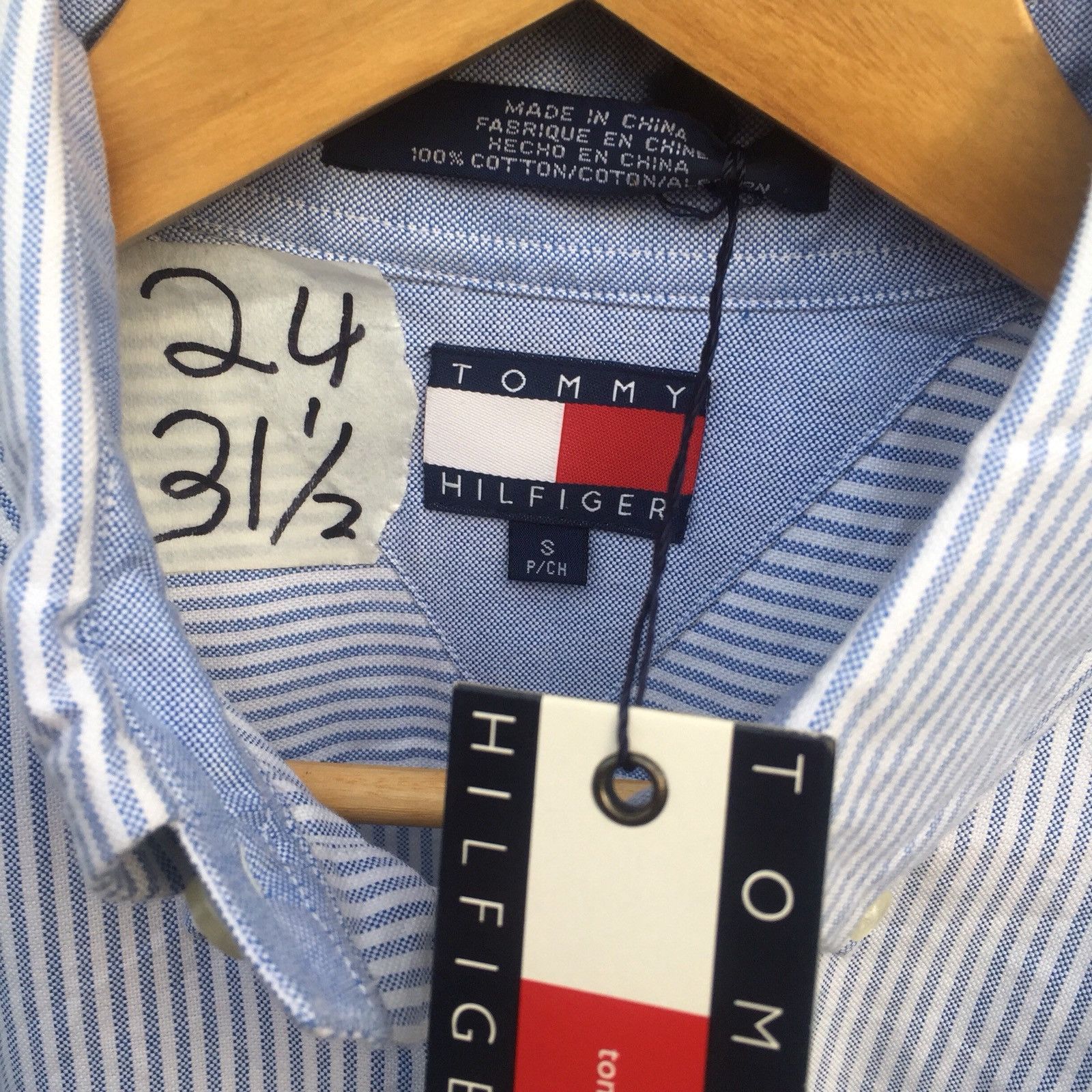 Tommy Hilfiger Vintage 90s Tommy Hilfiger Big Logo Shirt Button Ups Size US L / EU 52-54 / 3 - 6 Thumbnail