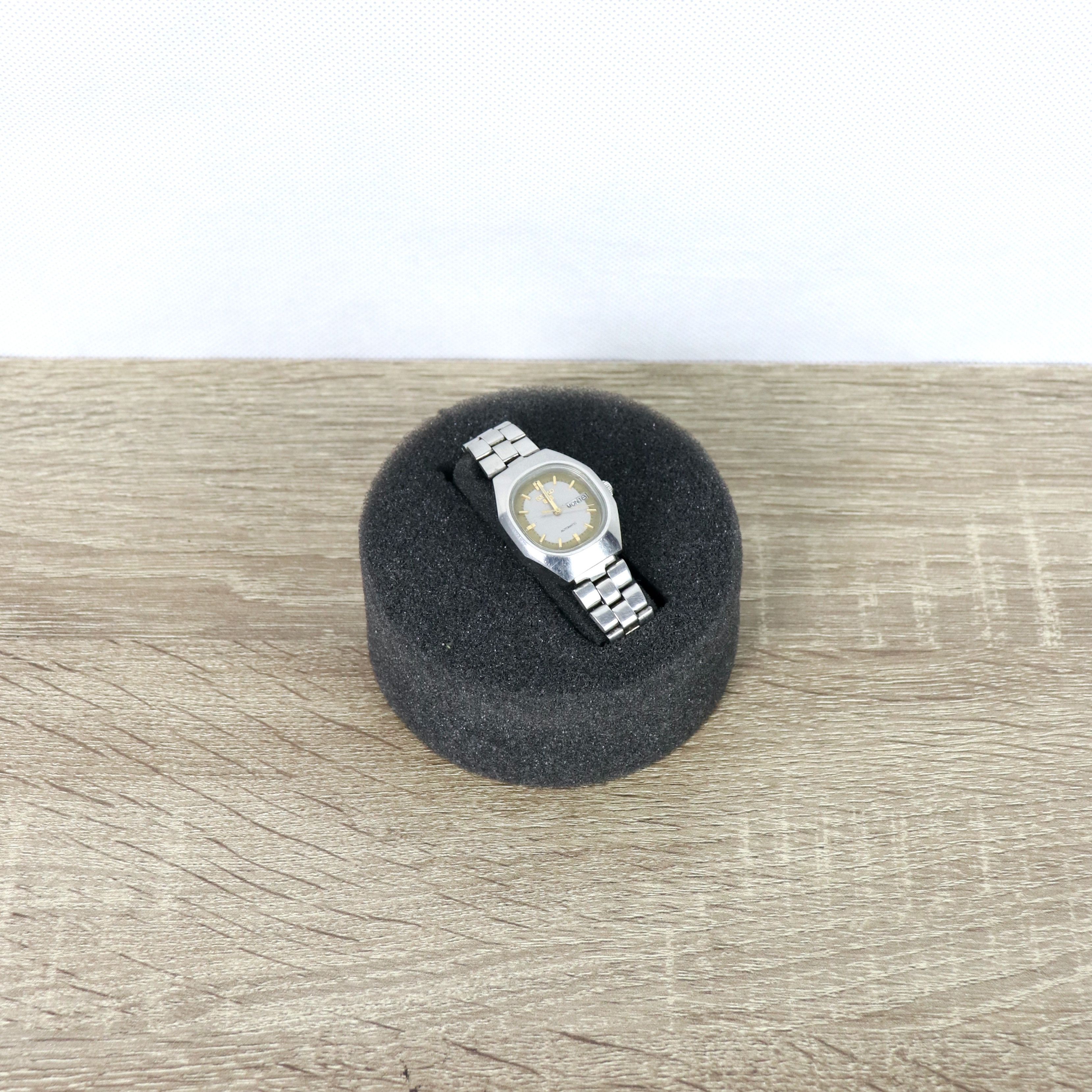 Seiko Seiko small slim steel watches Size ONE SIZE - 1 Thumbnail