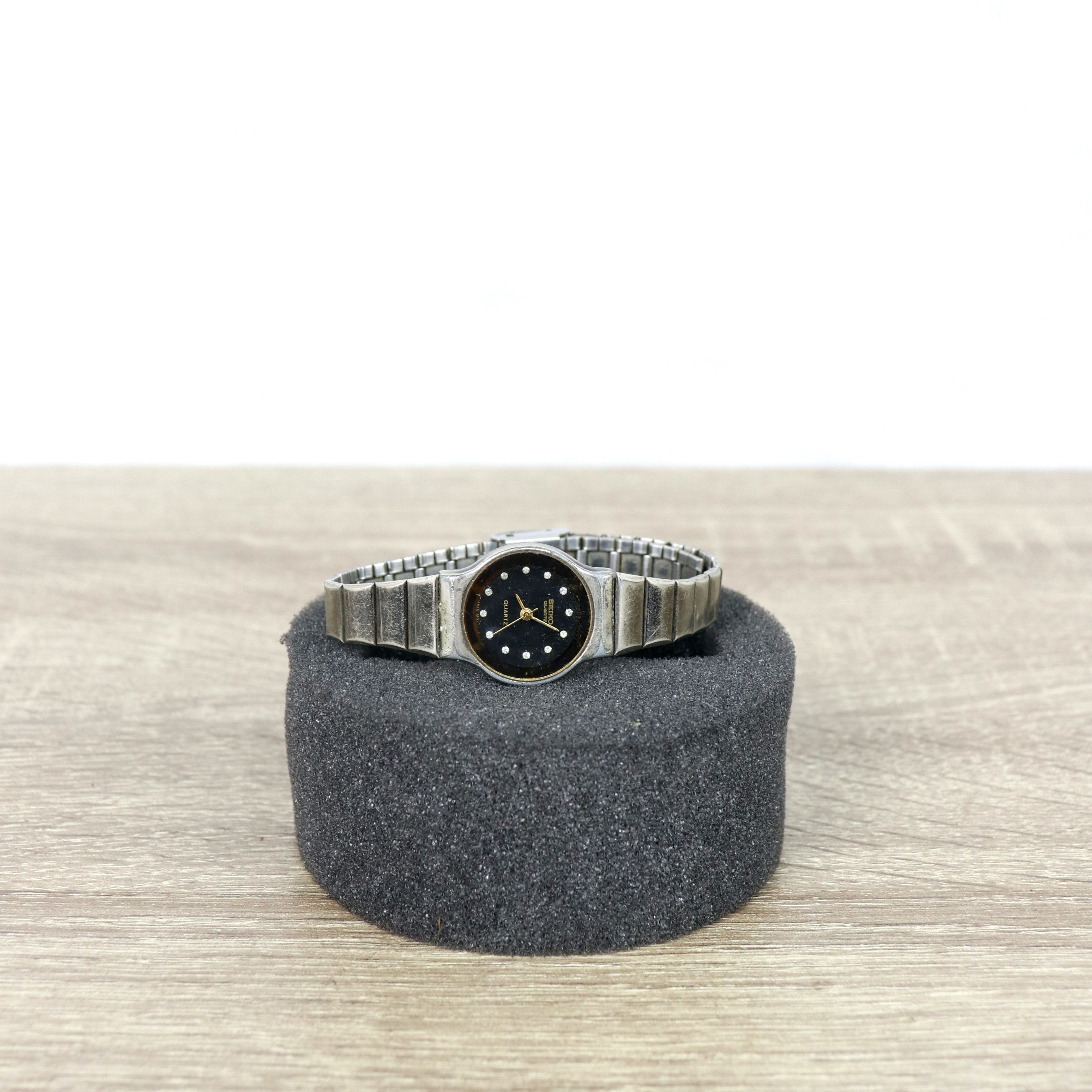 Seiko Seiko clocks vintagesmall slim watches Size ONE SIZE - 3 Thumbnail