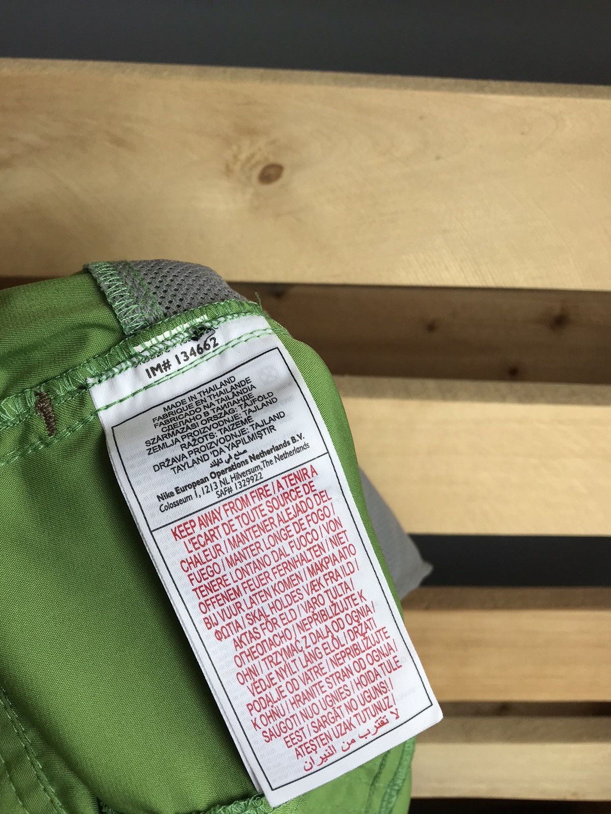 Vintage Vintage Nike Acg All Conditions Gear Green Shorts Acid Size US 36 / EU 52 - 5 Thumbnail