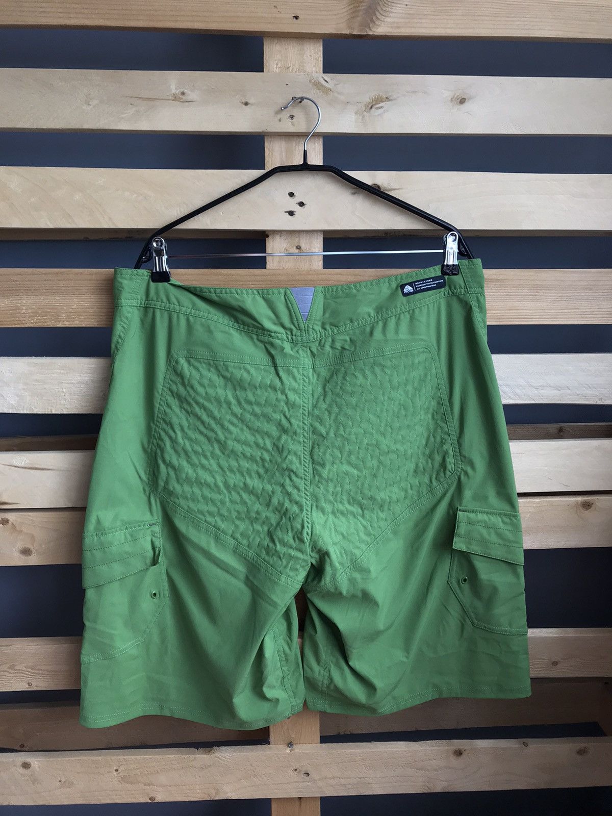 Vintage Vintage Nike Acg All Conditions Gear Green Shorts Acid Size US 36 / EU 52 - 3 Thumbnail