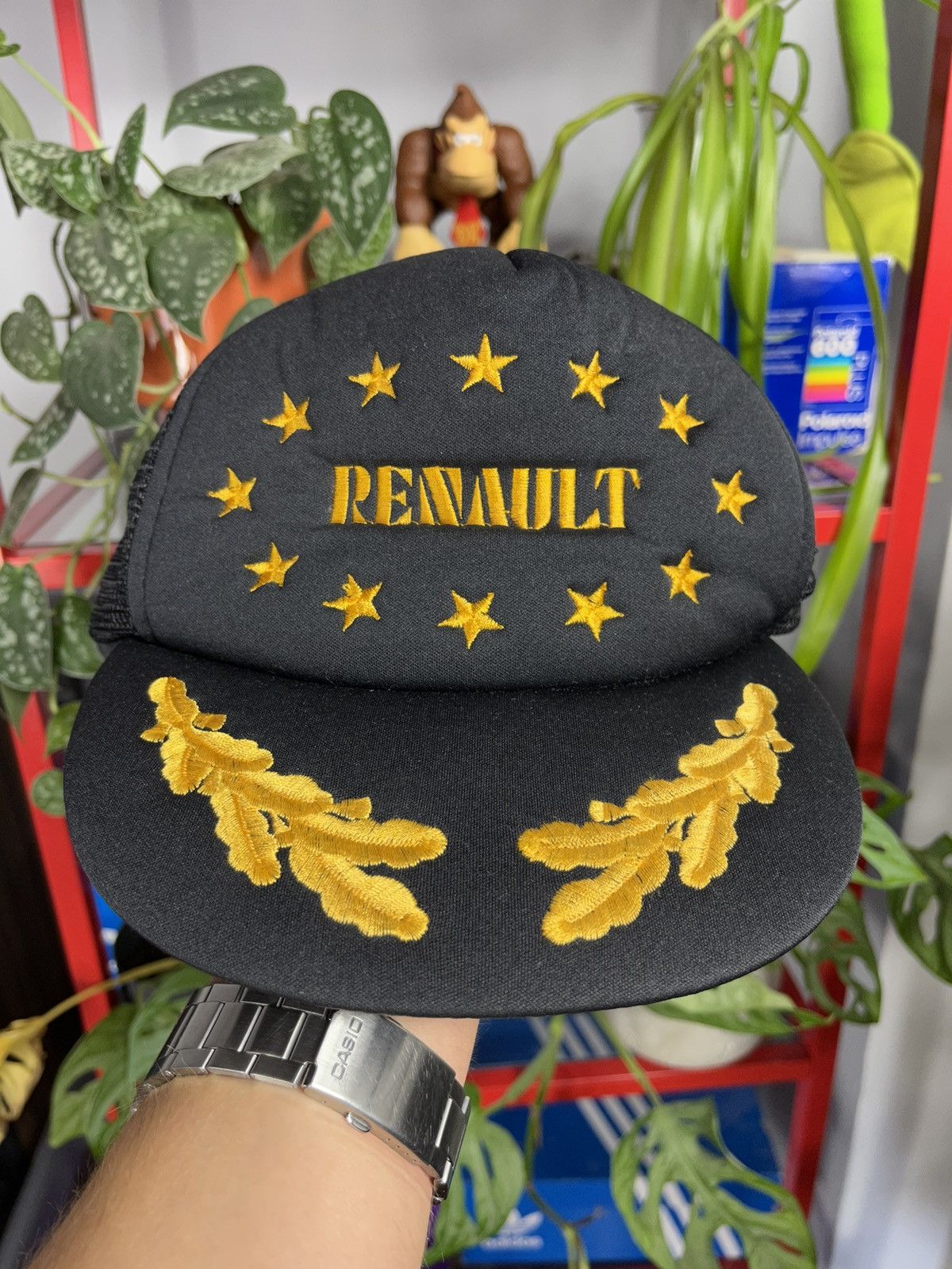 Vintage Vintage 70s/80s Renault embroidered trucker hat Size ONE SIZE - 1 Thumbnail