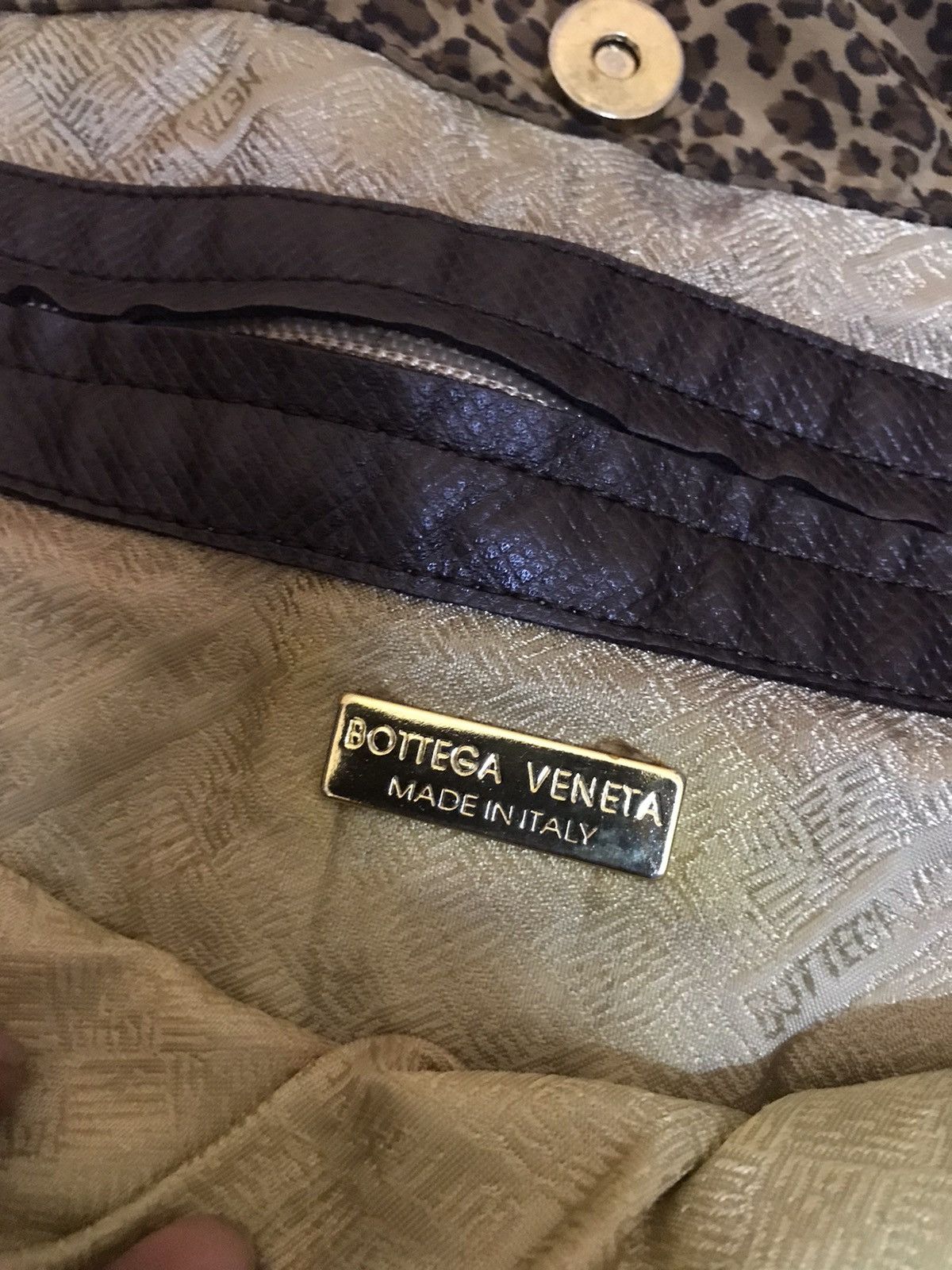 Bottega Veneta ‼️MADE IN ITALY BOTTEGA VENETA HANDBAG LEOPARD DESIGN‼️ Size ONE SIZE - 8 Thumbnail