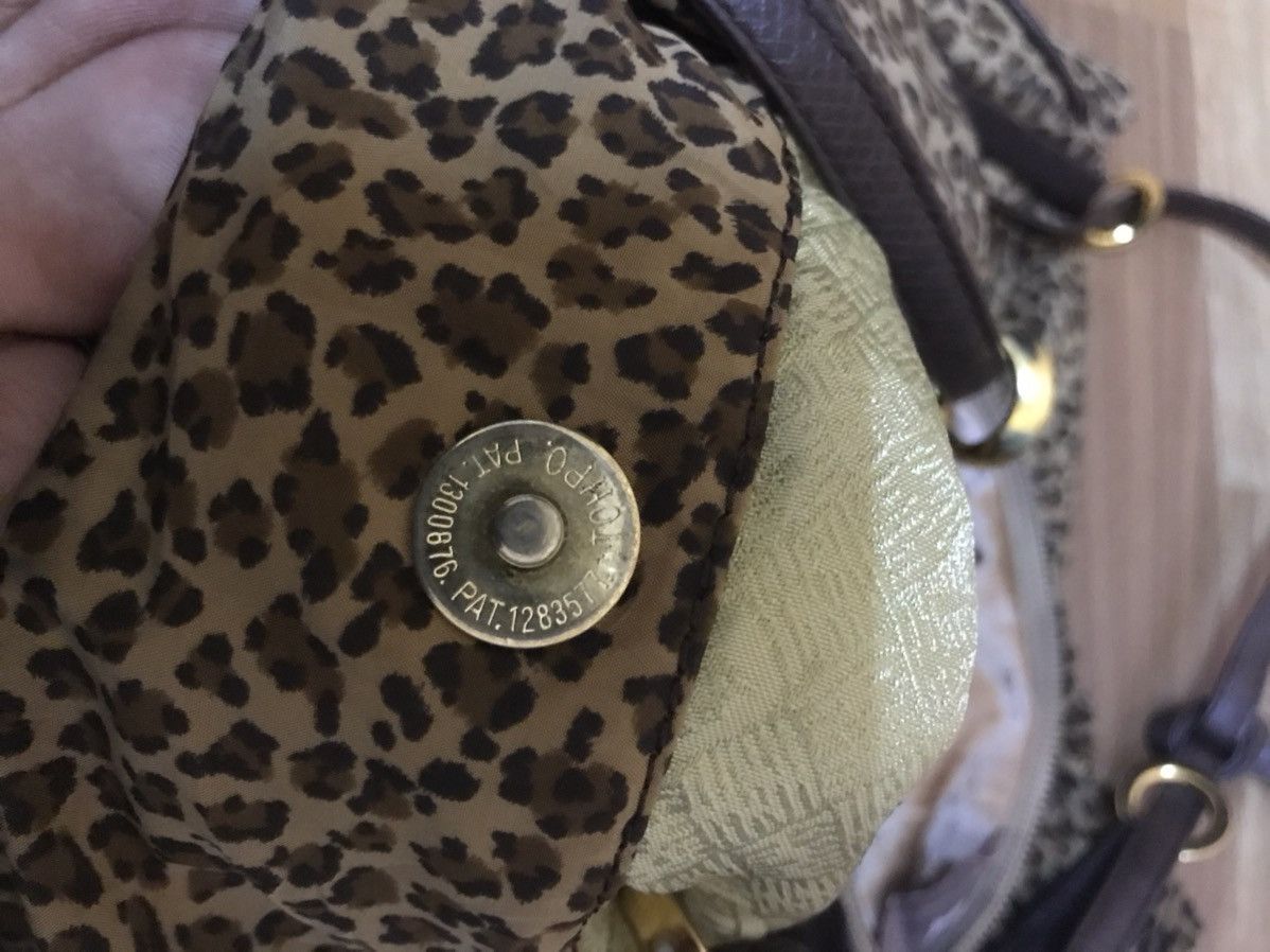 Bottega Veneta ‼️MADE IN ITALY BOTTEGA VENETA HANDBAG LEOPARD DESIGN‼️ Size ONE SIZE - 11 Thumbnail