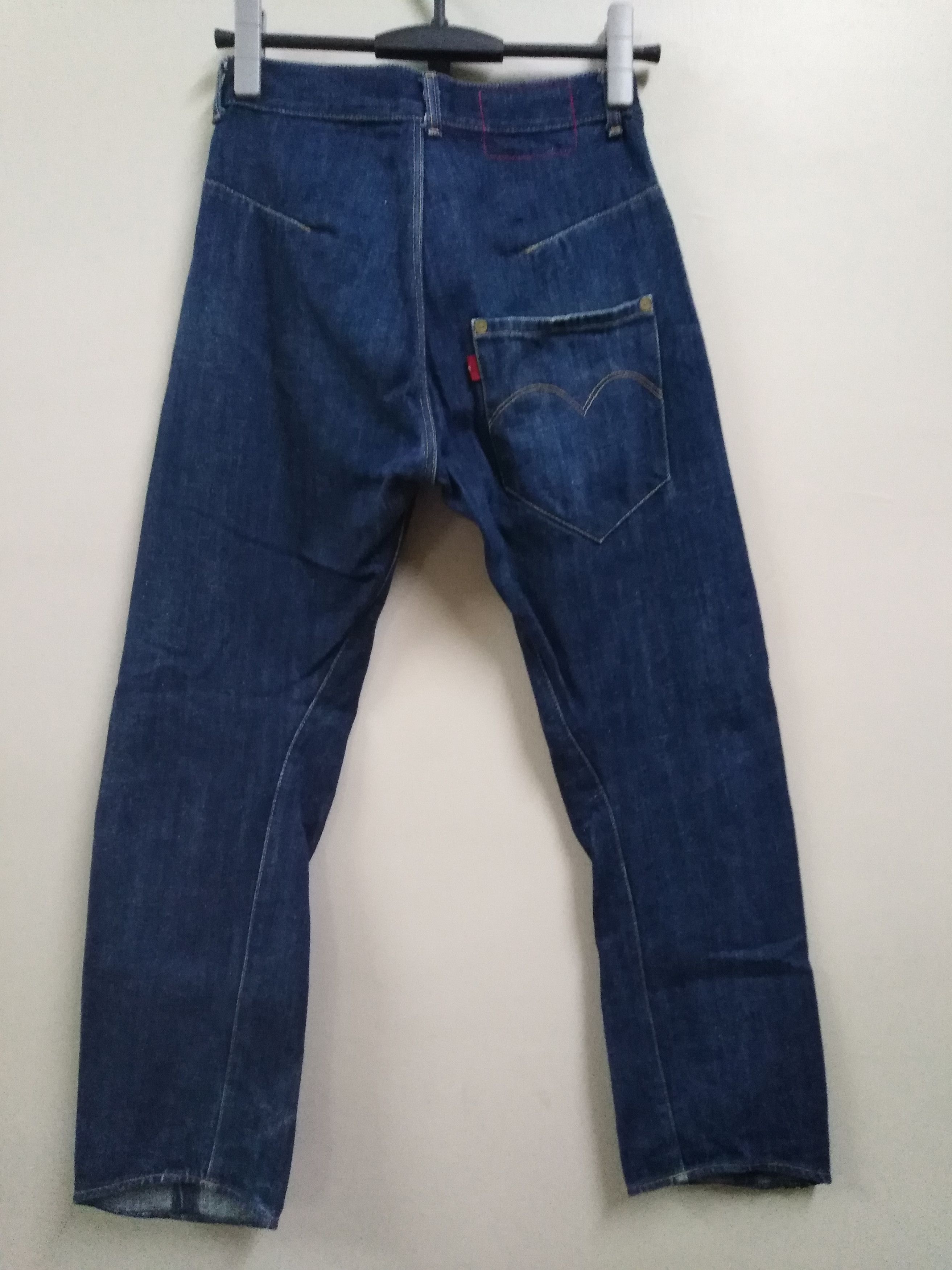Levi's Vintage Levi's Red 3 pockets Dark Blue Great Condition Size US 26 / EU 42 - 11 Thumbnail