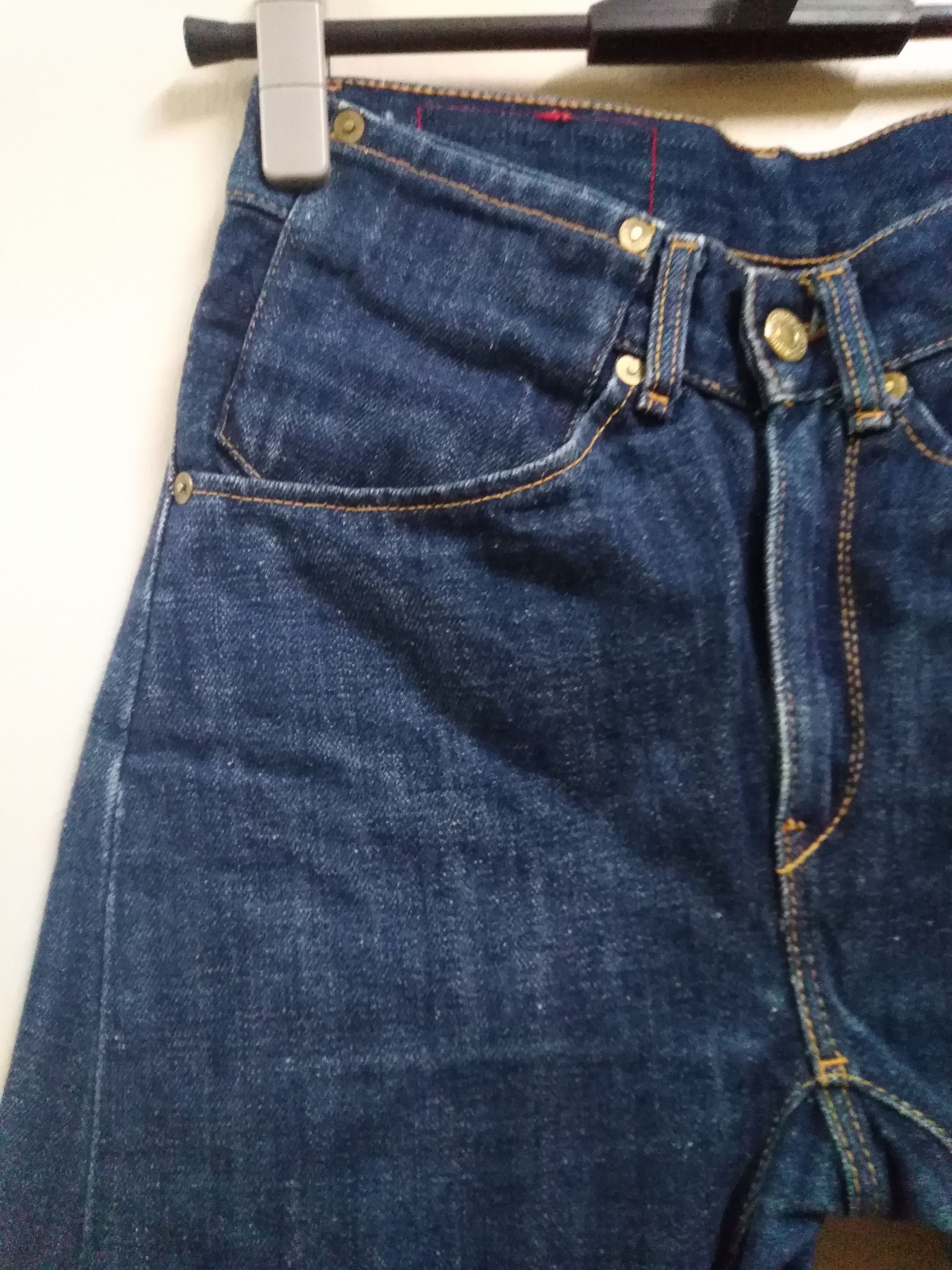 Levi's Vintage Levi's Red 3 pockets Dark Blue Great Condition Size US 26 / EU 42 - 4 Thumbnail