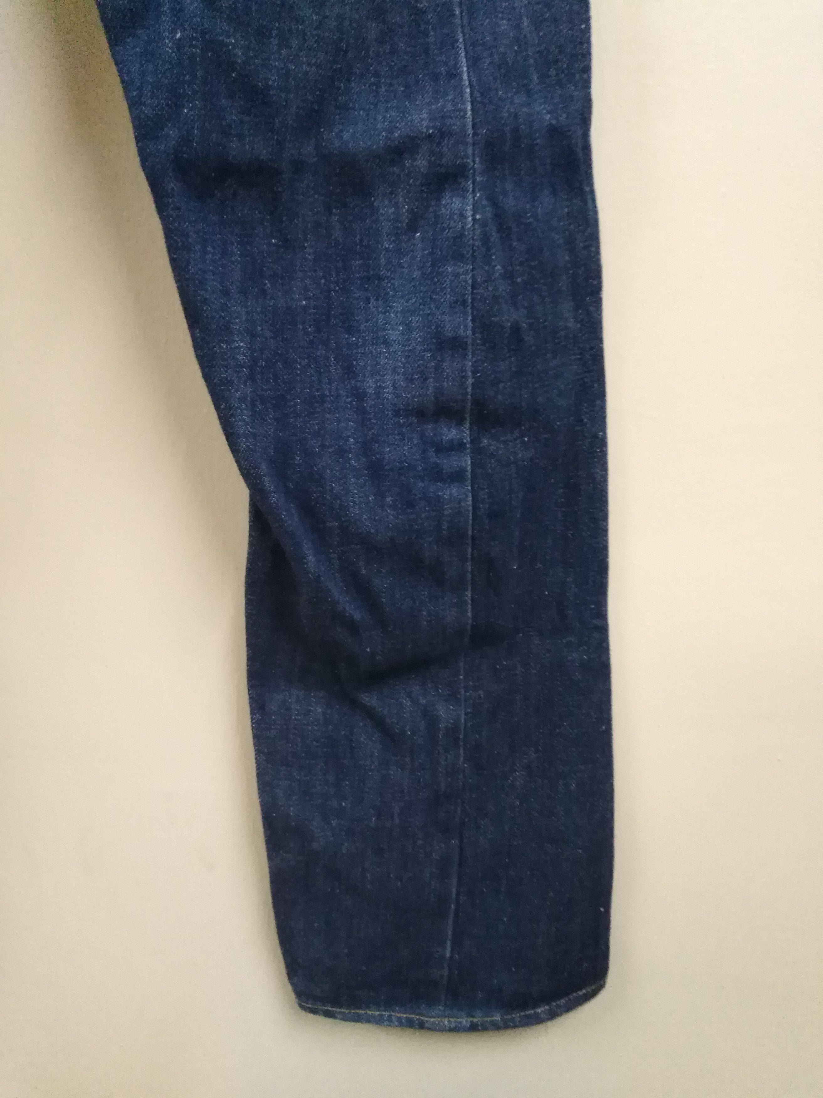 Levi's Vintage Levi's Red 3 pockets Dark Blue Great Condition Size US 26 / EU 42 - 8 Thumbnail