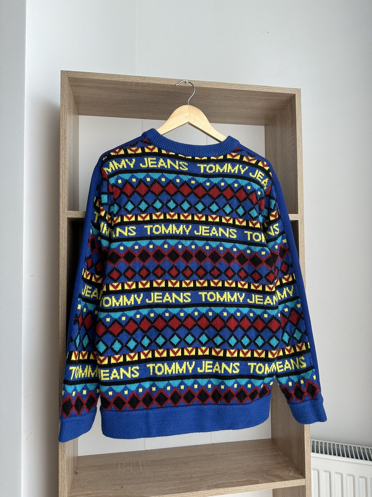 Vintage Tommy Hilfiger Sweatshirt Sweater Big Logo