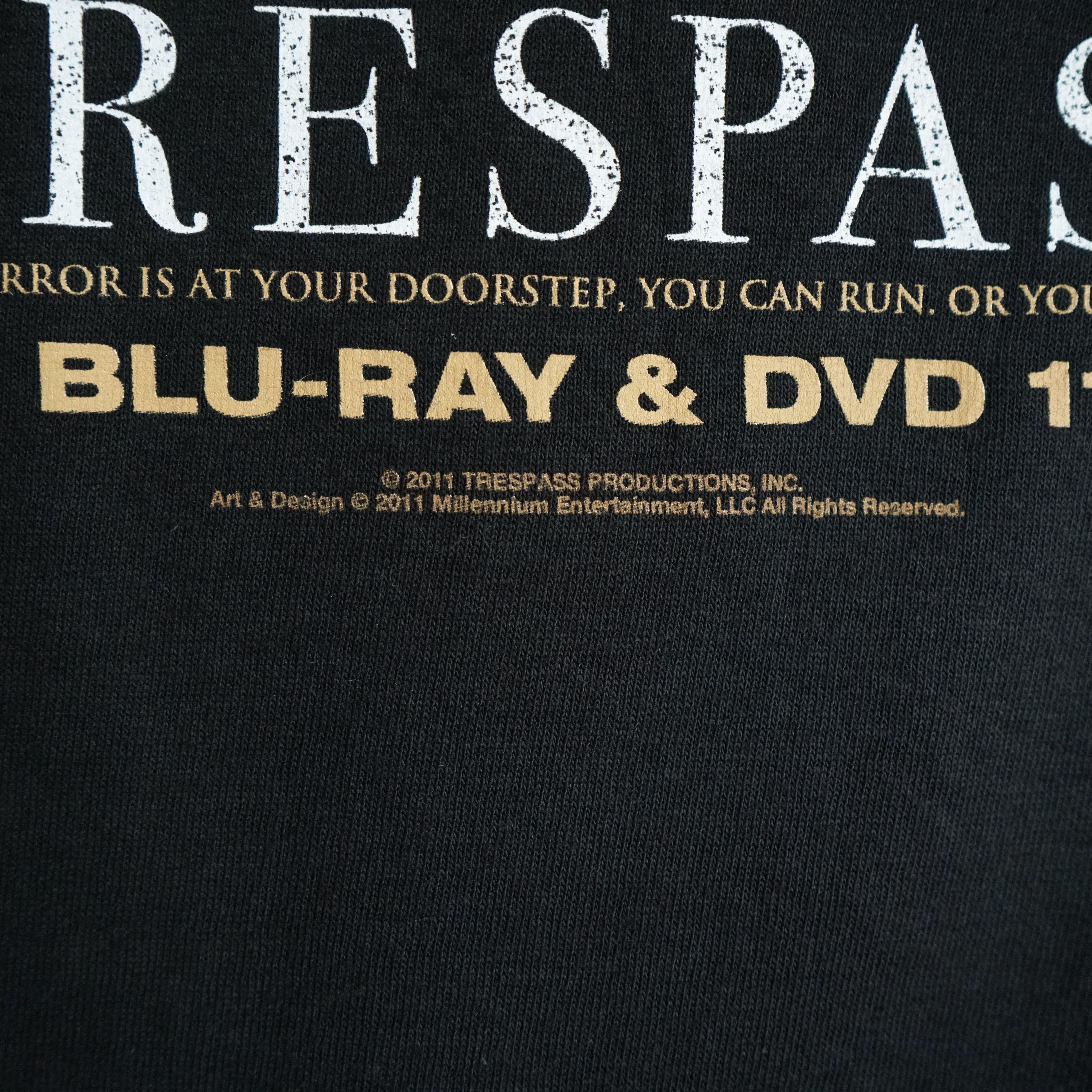 Vintage 2011 Trespass t-shirt Nicolas Cage Nicole Kidman Size US M / EU 48-50 / 2 - 3 Thumbnail