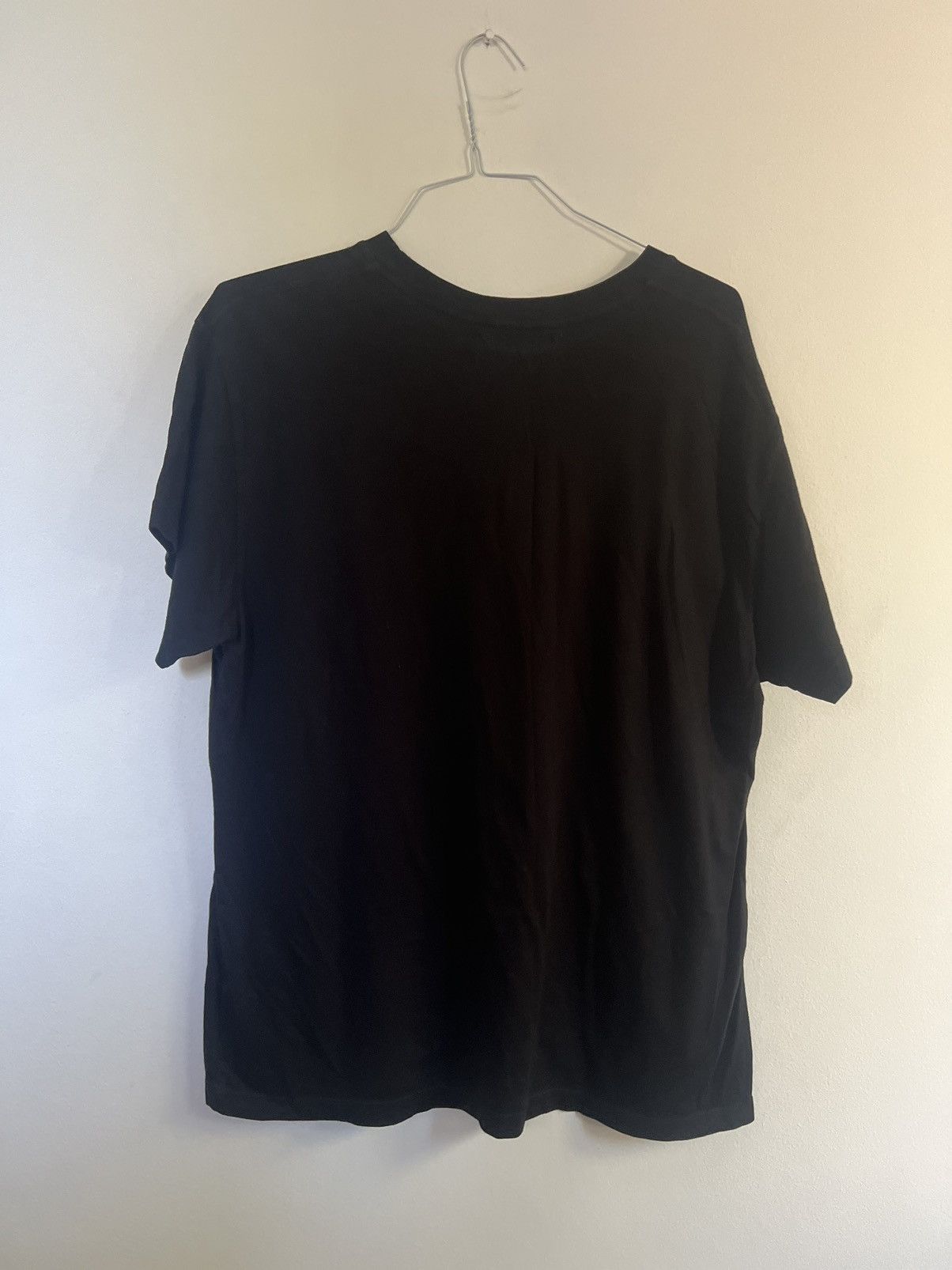 Amiri flowers Logo TEE