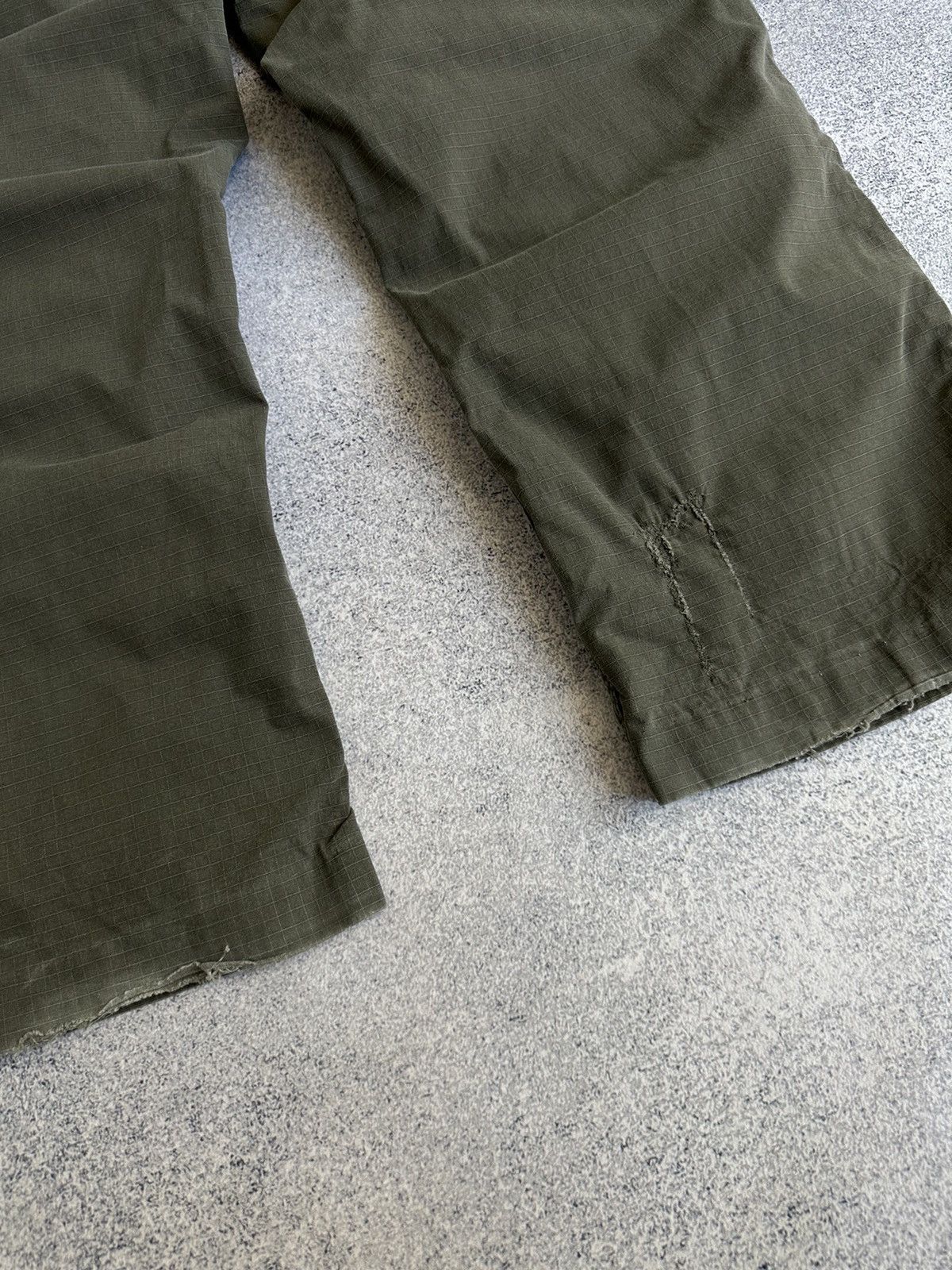 Carhartt Vintage Carhartt Khaki Cargo Pants Size US 33 - 7 Thumbnail