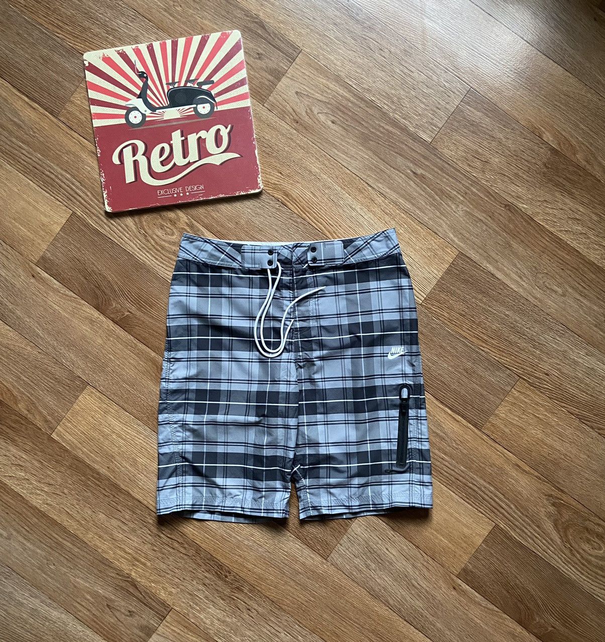 Nike × Vintage Vintage Nike Basic Logo Checked Shorts Size US 30 / EU 46 - 1 Thumbnail