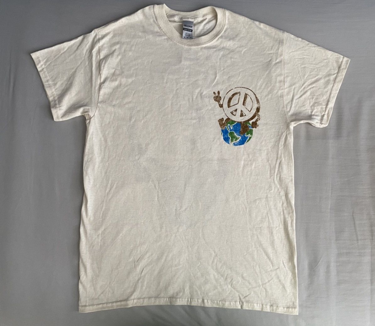 Gildan Vintage In Peace & Solidarity T-Shirt Teach Peace Size US M / EU 48-50 / 2 - 2 Thumbnail