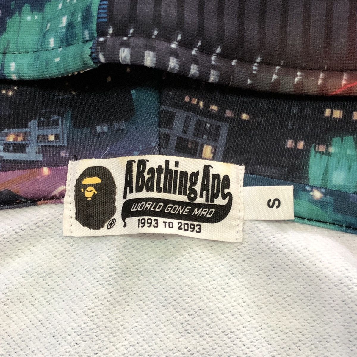 Bape Neon Tokyo Shark Wide Full Zip Hoodie Size US S / EU 44-46 / 1 - 13 Thumbnail