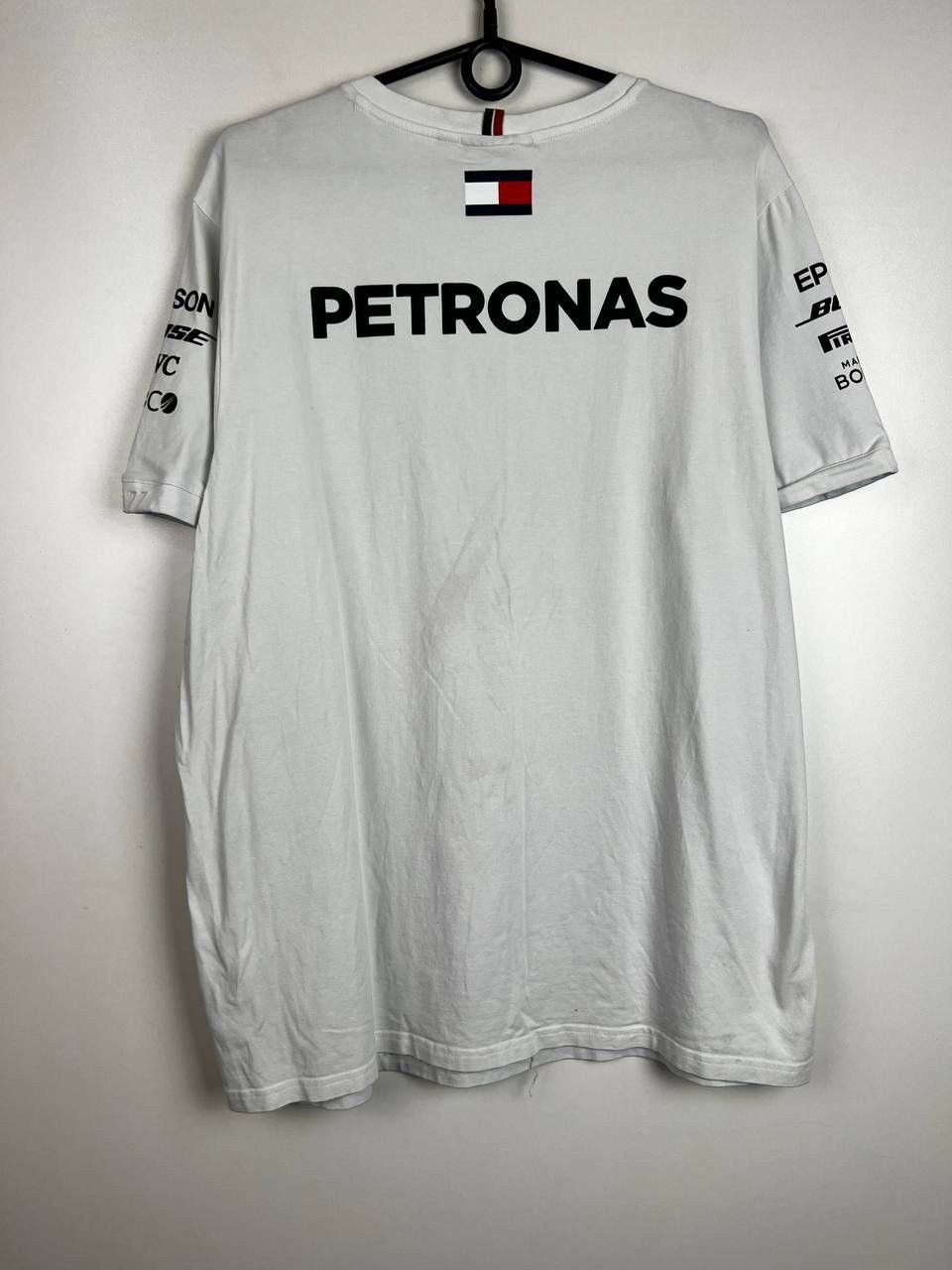 Tommy Hilfiger Mercedes Benz Petronas TommyHilfiger racing t-shirts size XL Size US XL / EU 56 / 4 - 2 Thumbnail