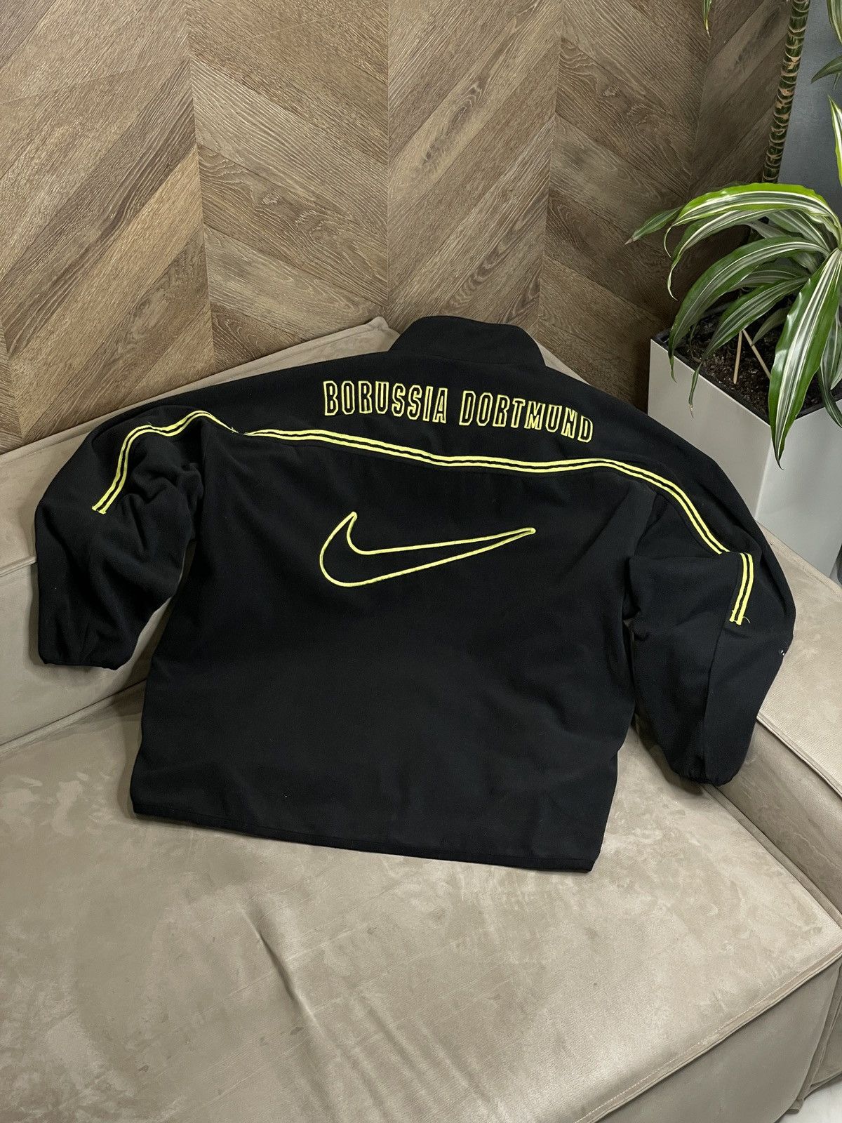 image of Very Vintage Nike Bvb Fleece Hoodie Borusia Dortmund in Black, Men's (Size XL)