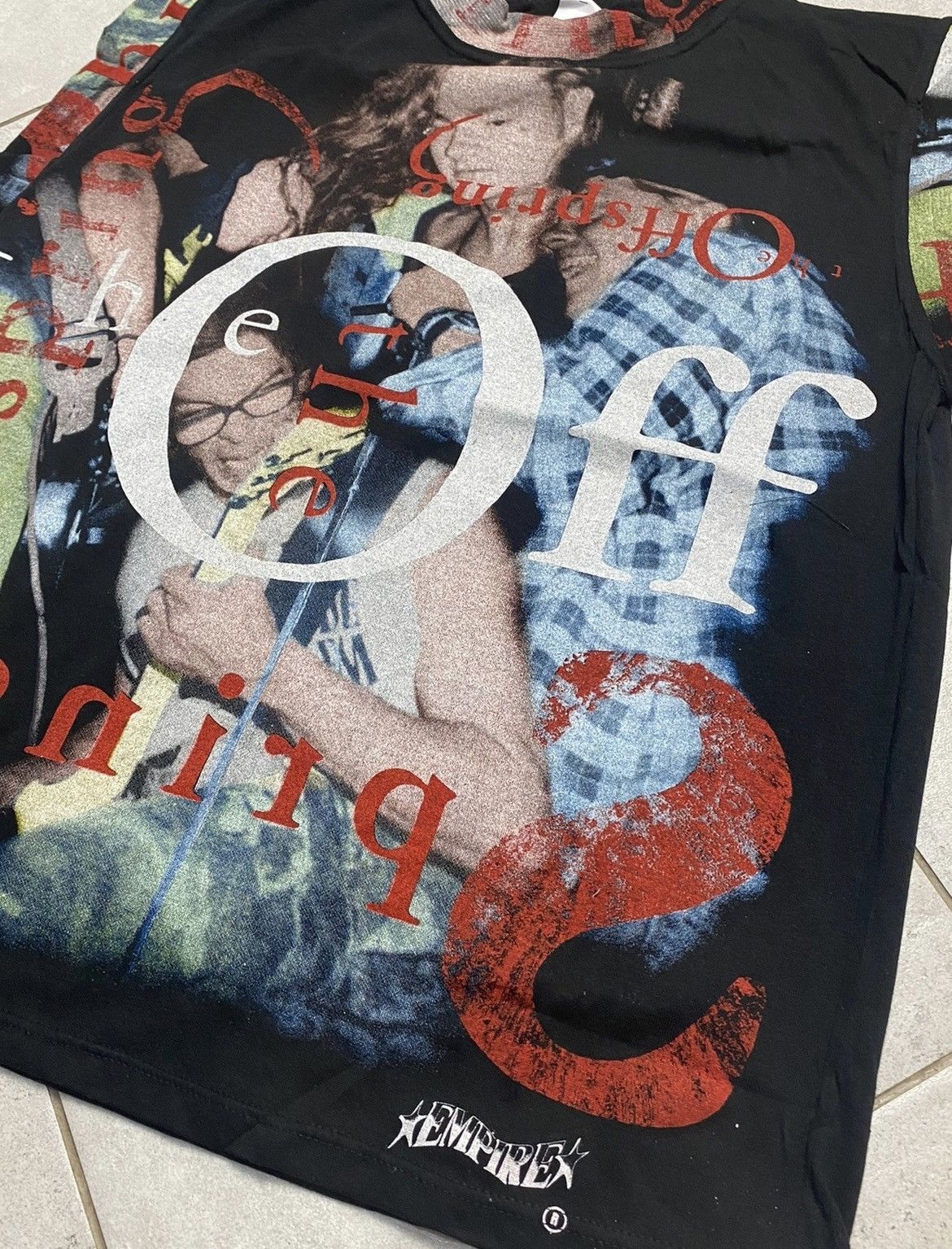 Band Tees Rare Vintage 90s The Offspring Smash All Over Print Tank Top Size US L / EU 52-54 / 3 - 3 Thumbnail