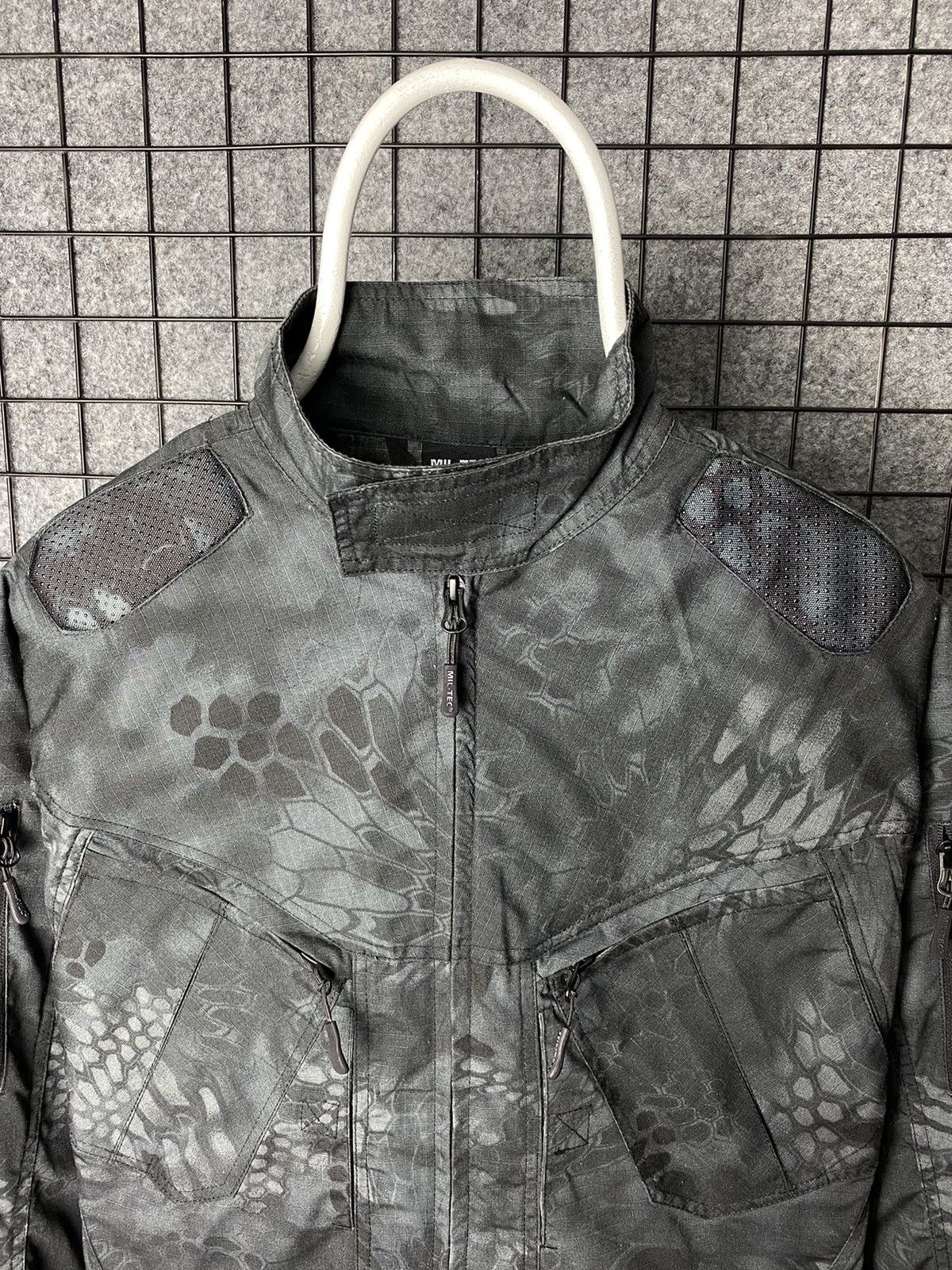 MIL-TEC Mil Tec Military Protective Camo Combat Jacket Size S Size US S / EU 44-46 / 1 - 2 Thumbnail