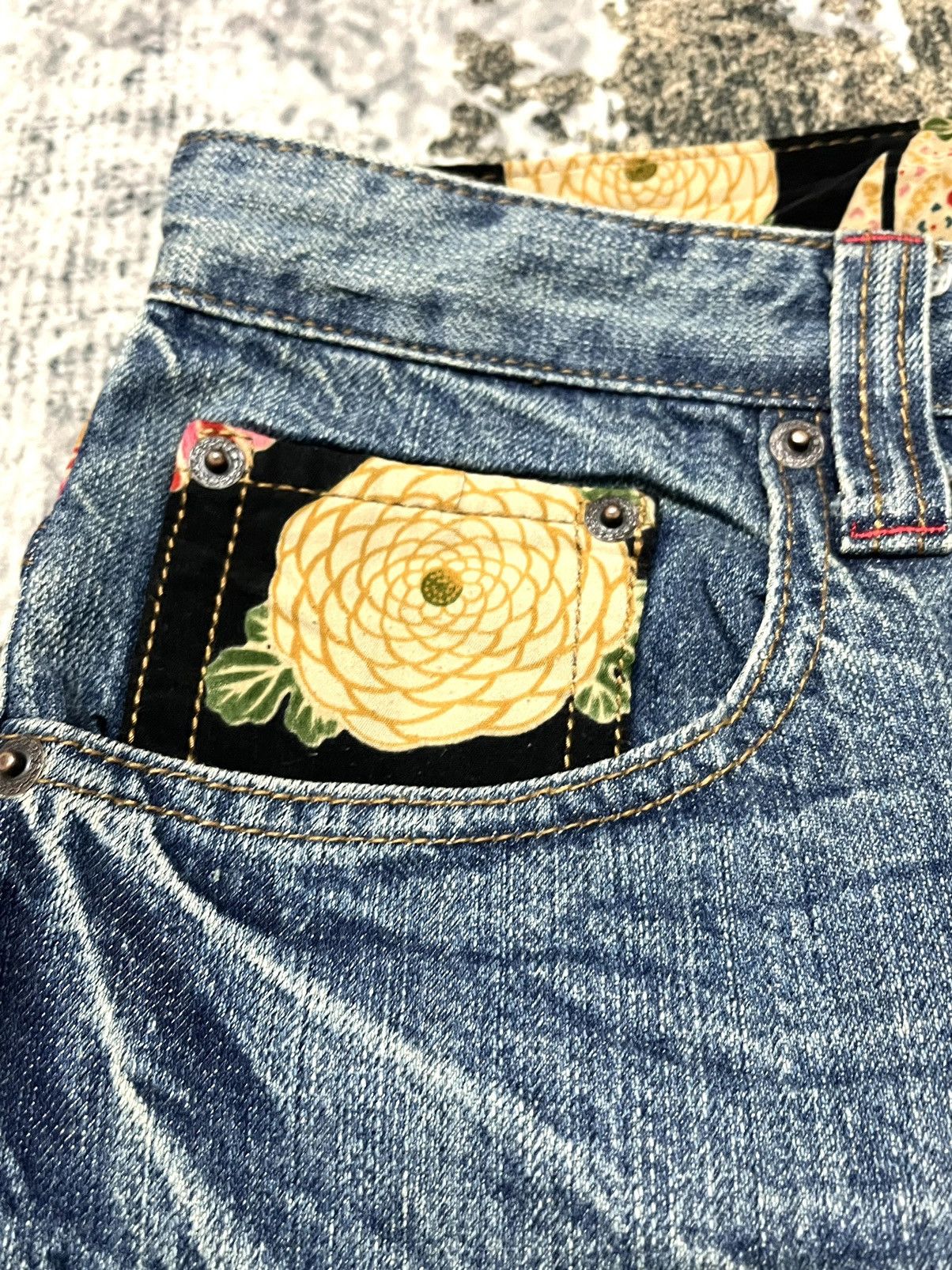 Japanese Brand × Vintage Jack Serika Flower Kimono Art Distressed Straight Cut Jeans Size US 32 / EU 48 - 3 Thumbnail