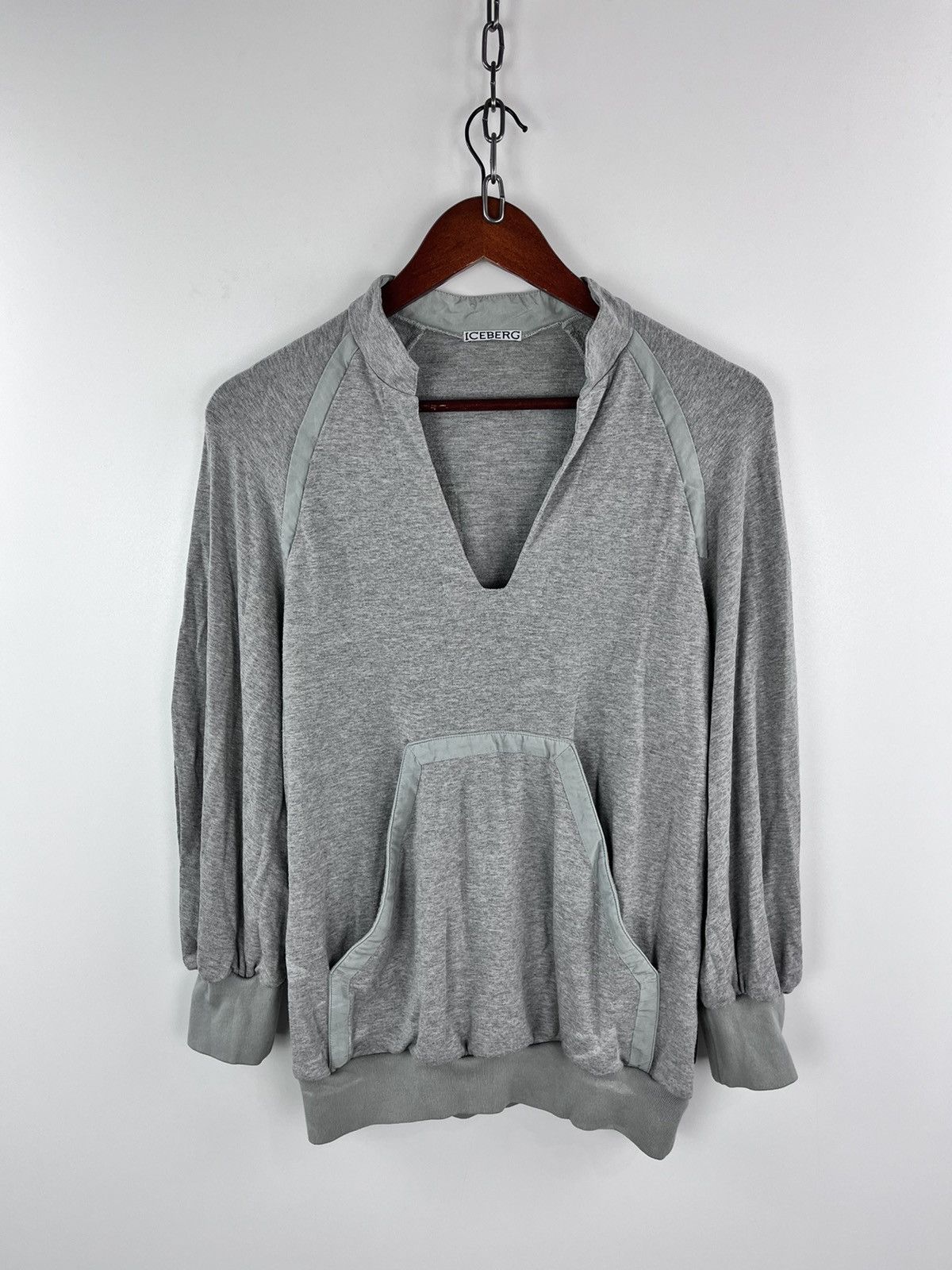 Iceberg Iceberg Long Sleeve V-Neck Shirt Grey Size XS Size XS / US 0-2 / IT 36-38 - 1 Thumbnail