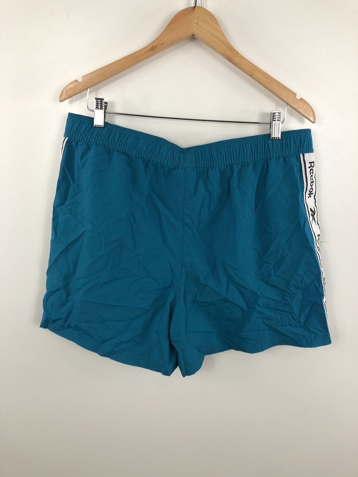 Reebok Vintage Reebok Nylon Striped Shorts Blue Size L Size US 35 - 2 Thumbnail